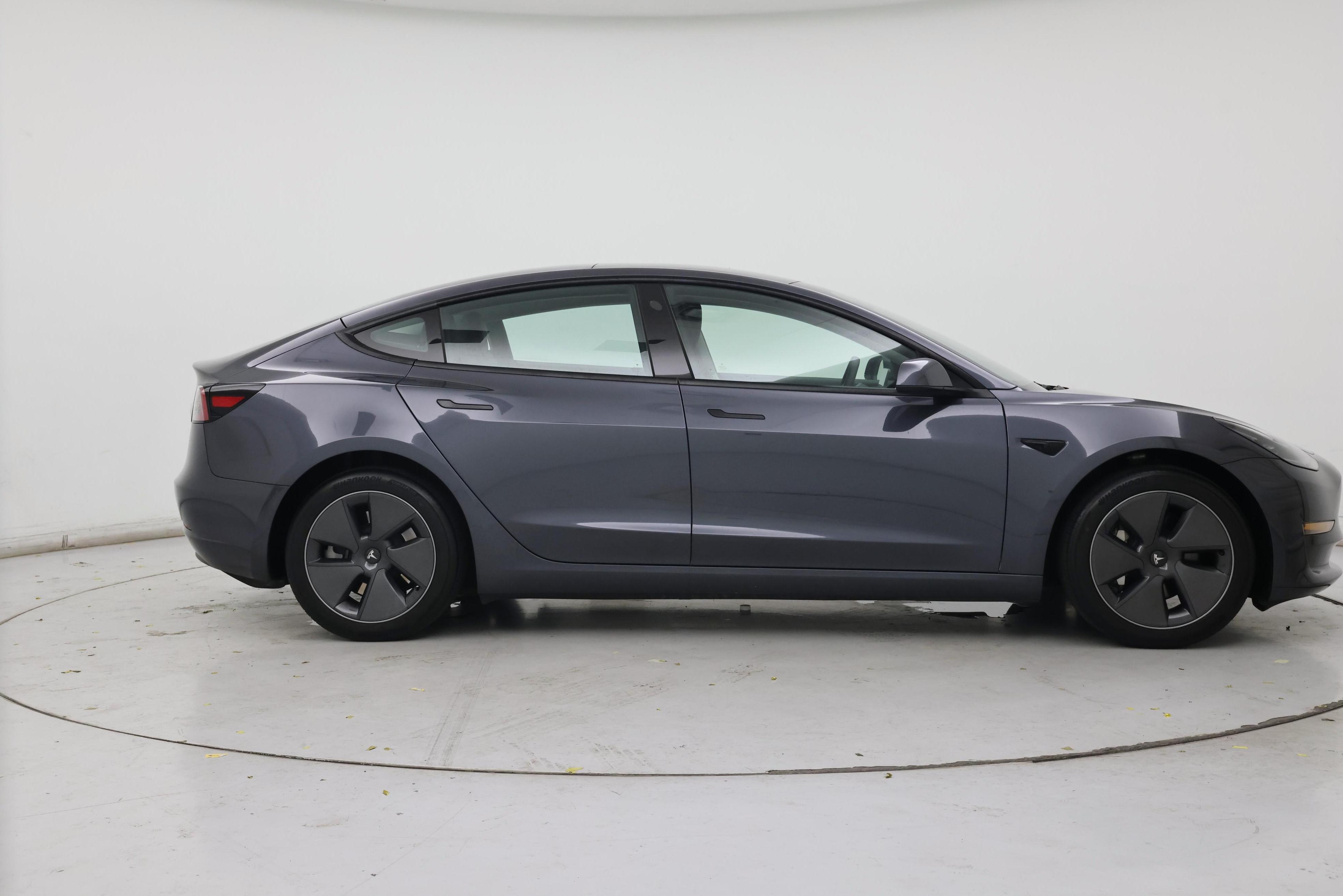 Thumbnail: 2023 Tesla Model 3 - 7