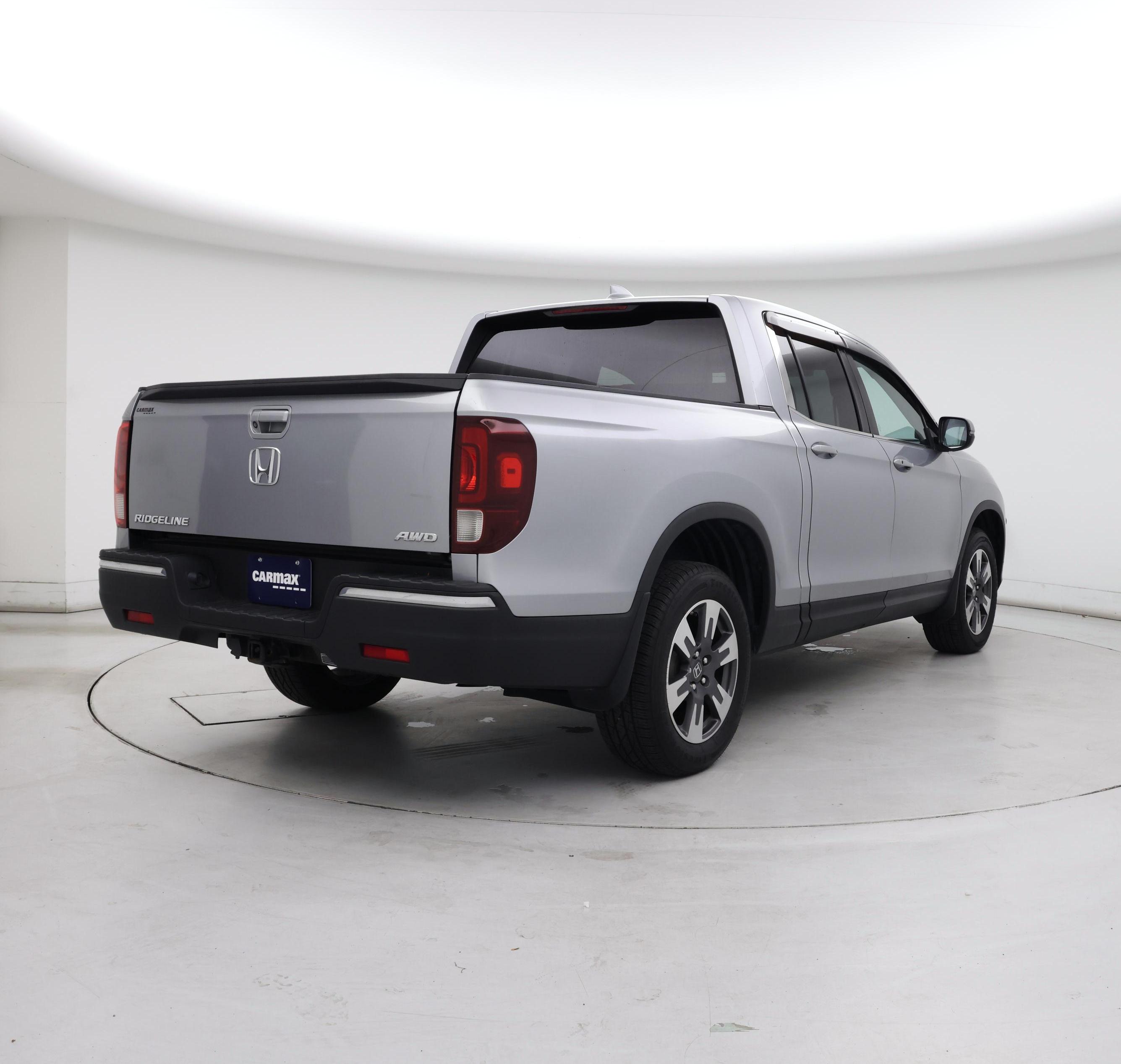 Thumbnail: 2017 Honda Ridgeline - 8