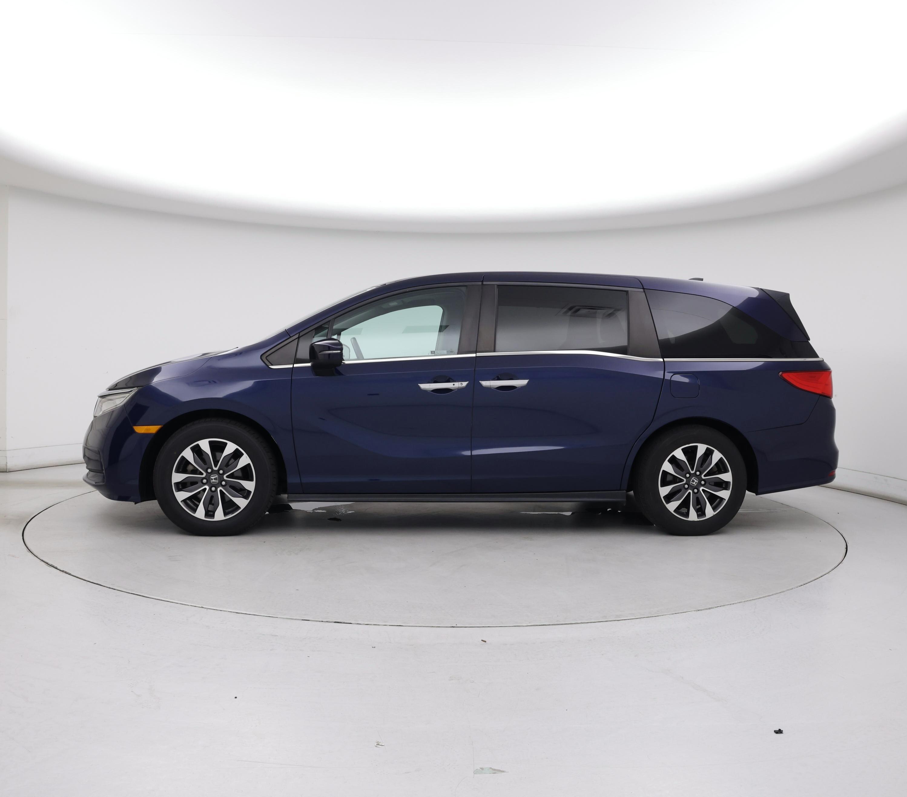 Thumbnail: 2021 Honda Odyssey - 3