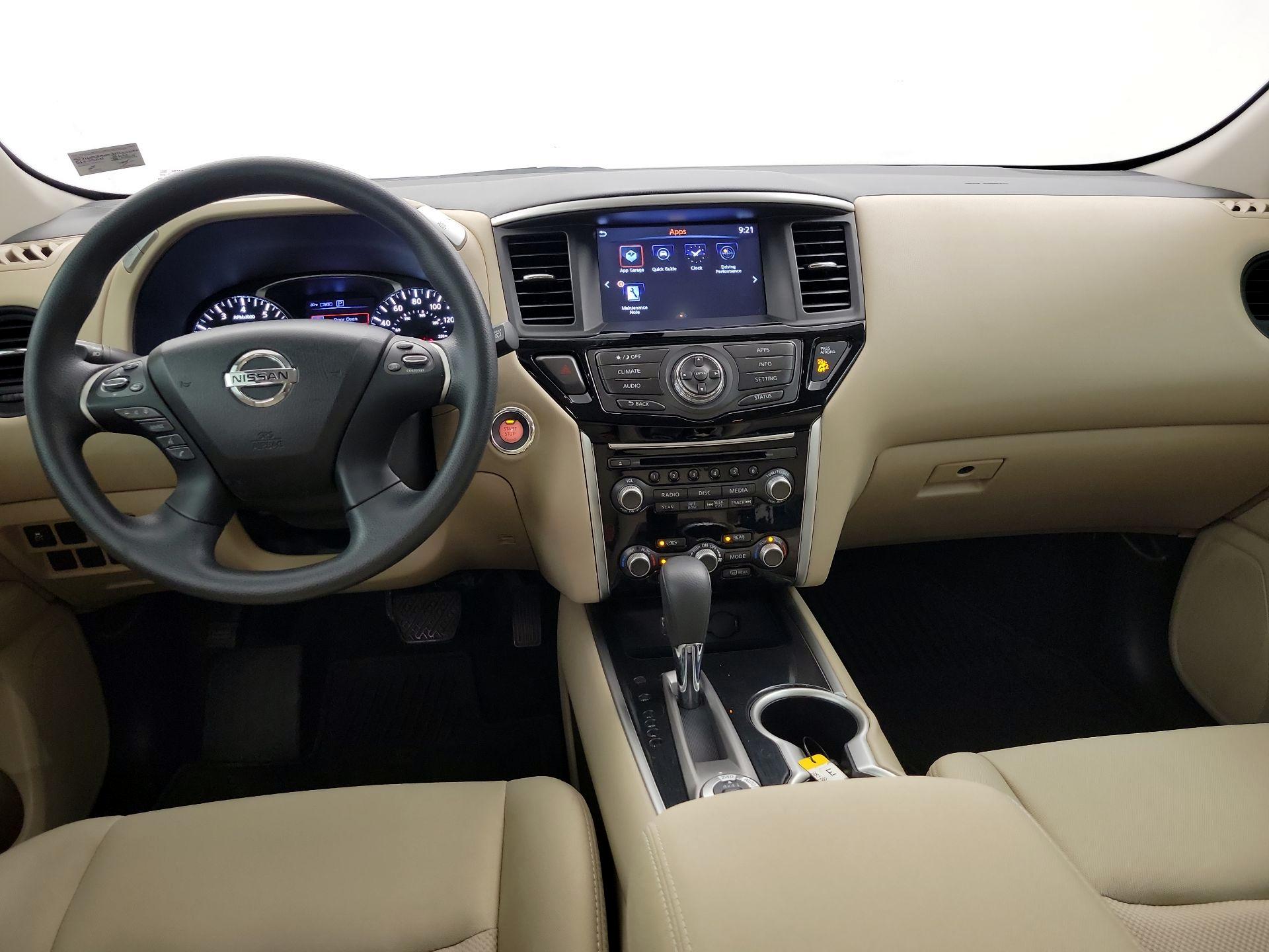 Thumbnail: 2017 Nissan Pathfinder - 9