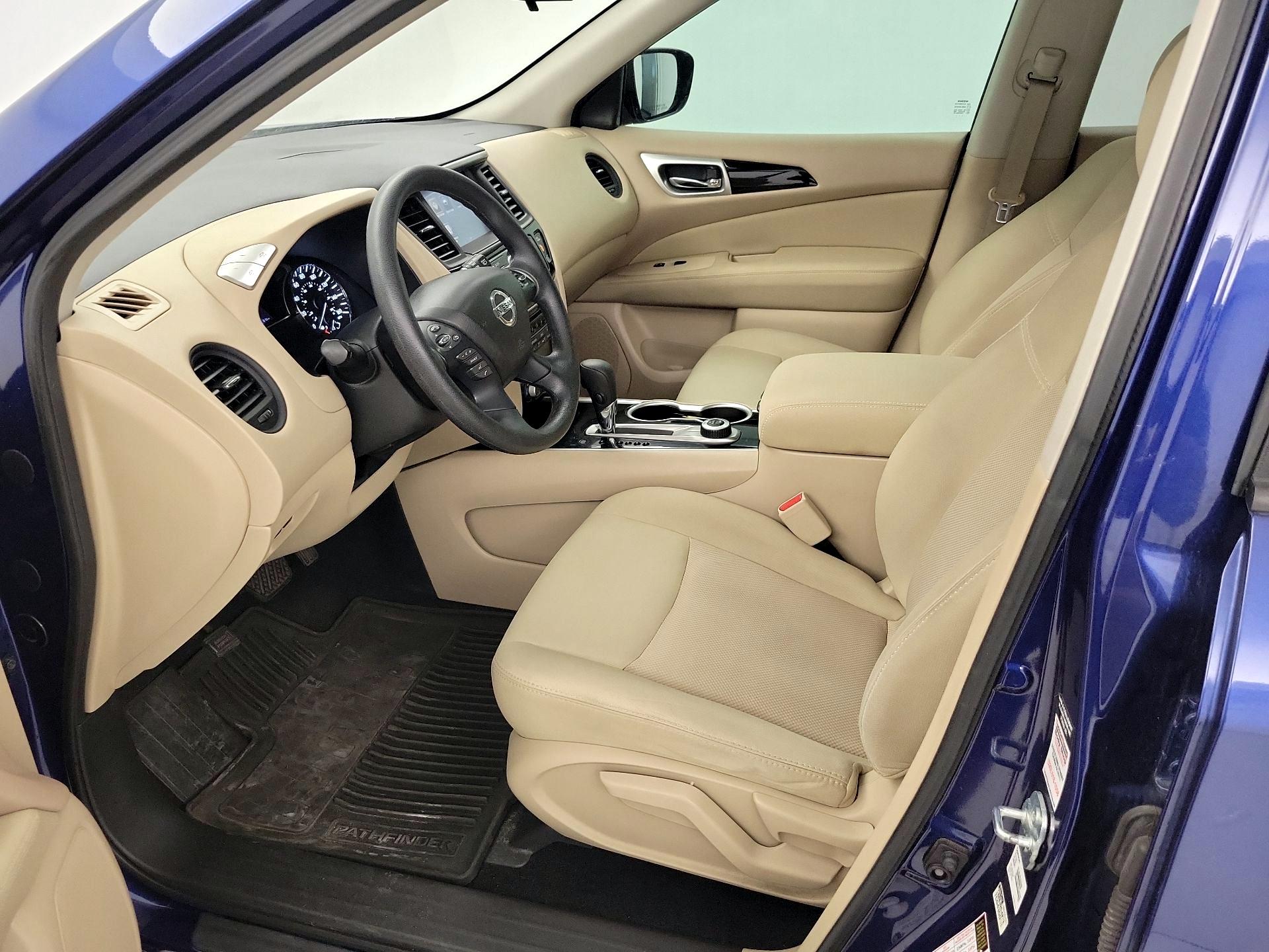 Thumbnail: 2017 Nissan Pathfinder - 11