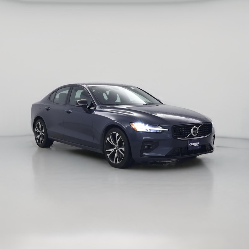 2022 Volvo S60 B5 R-Design