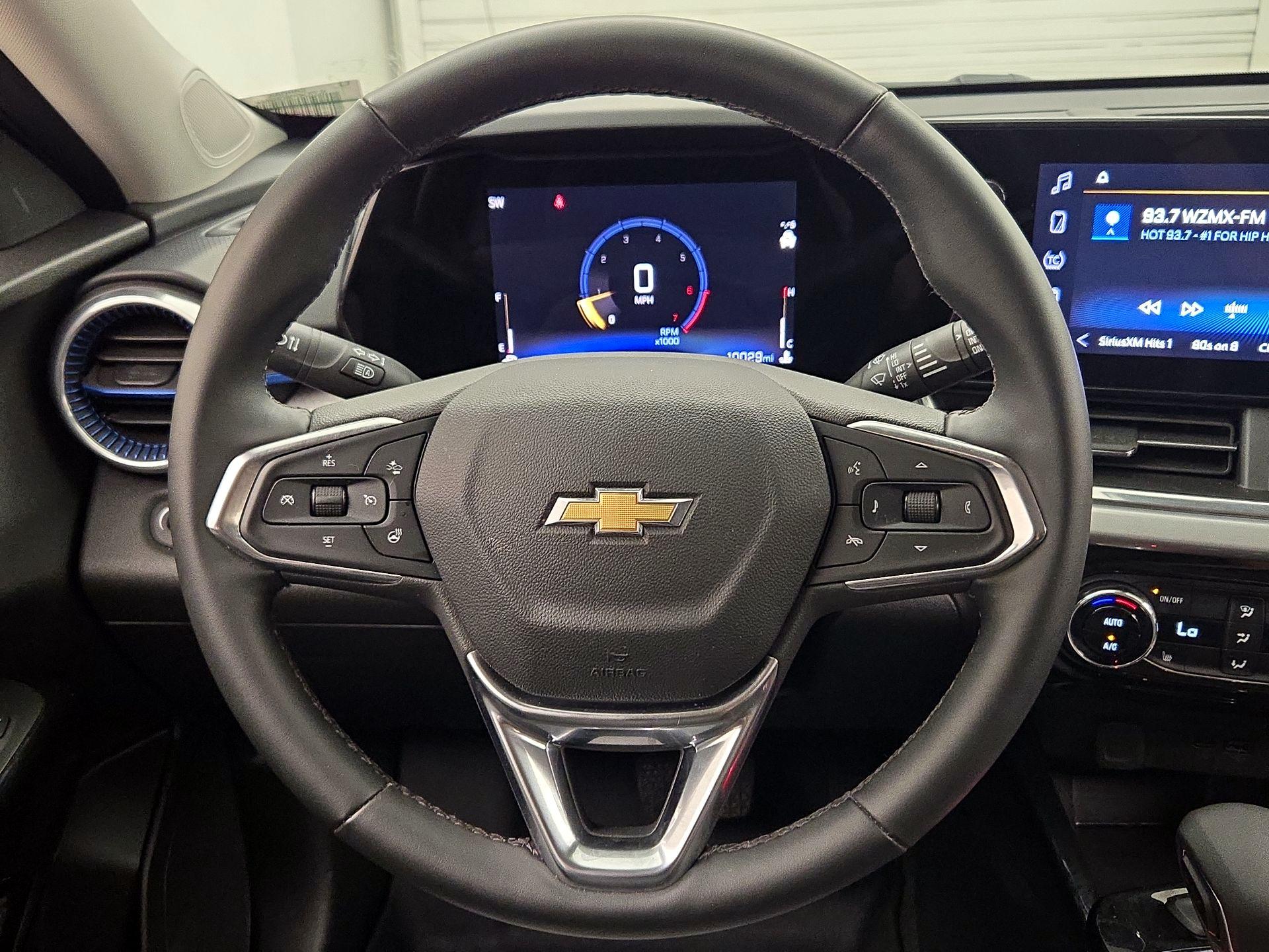 Thumbnail: 2025 Chevrolet Trax - 10