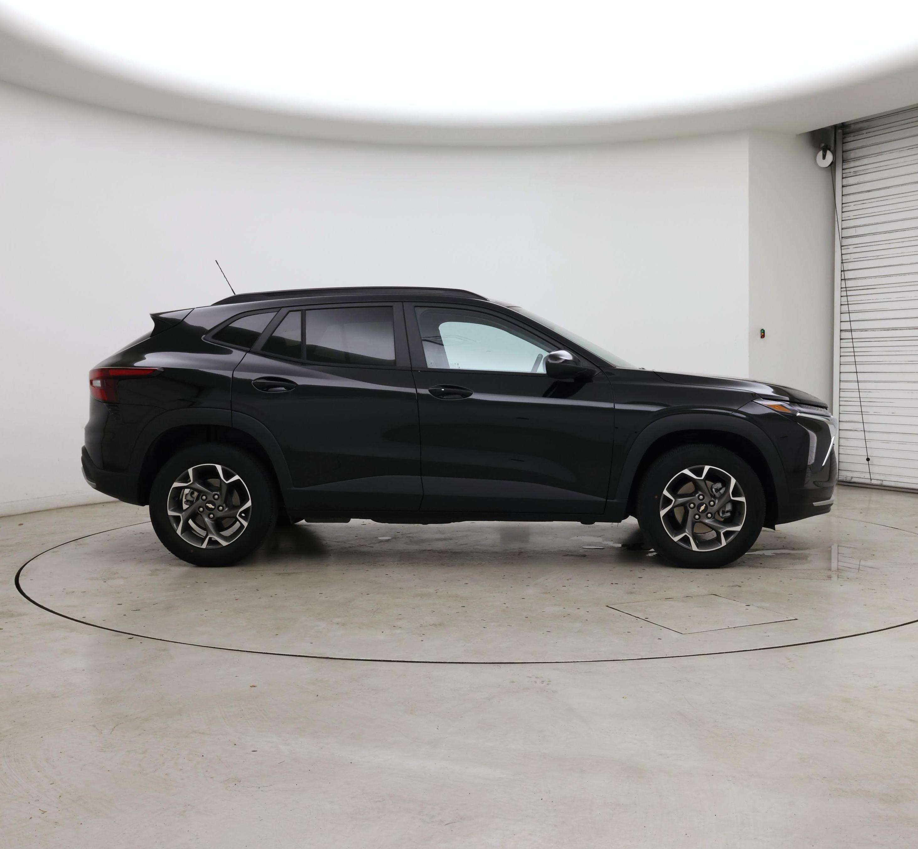 Thumbnail: 2025 Chevrolet Trax - 7