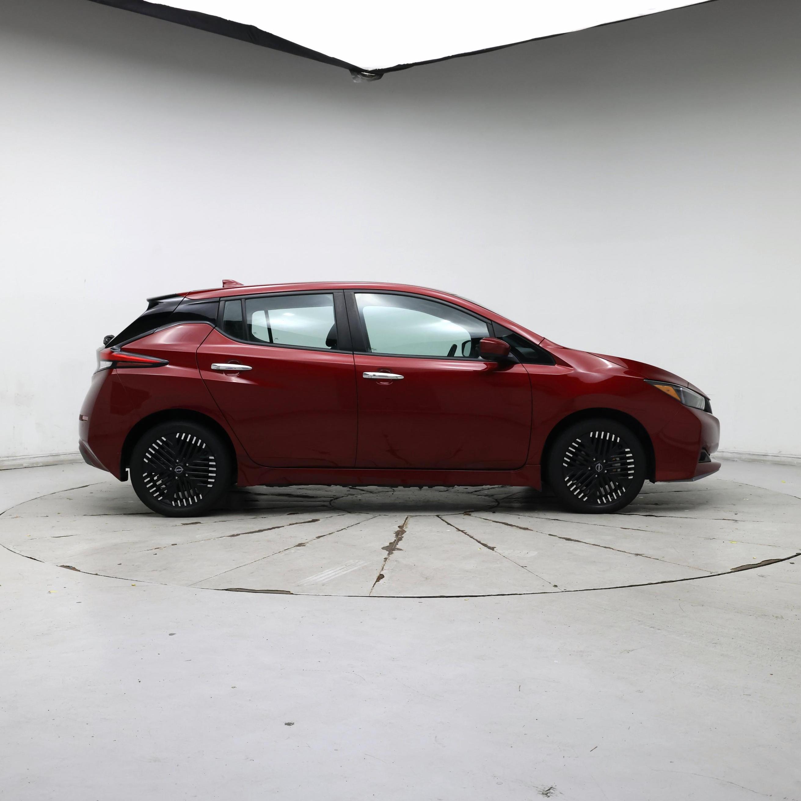 Thumbnail: 2024 Nissan Leaf - 7