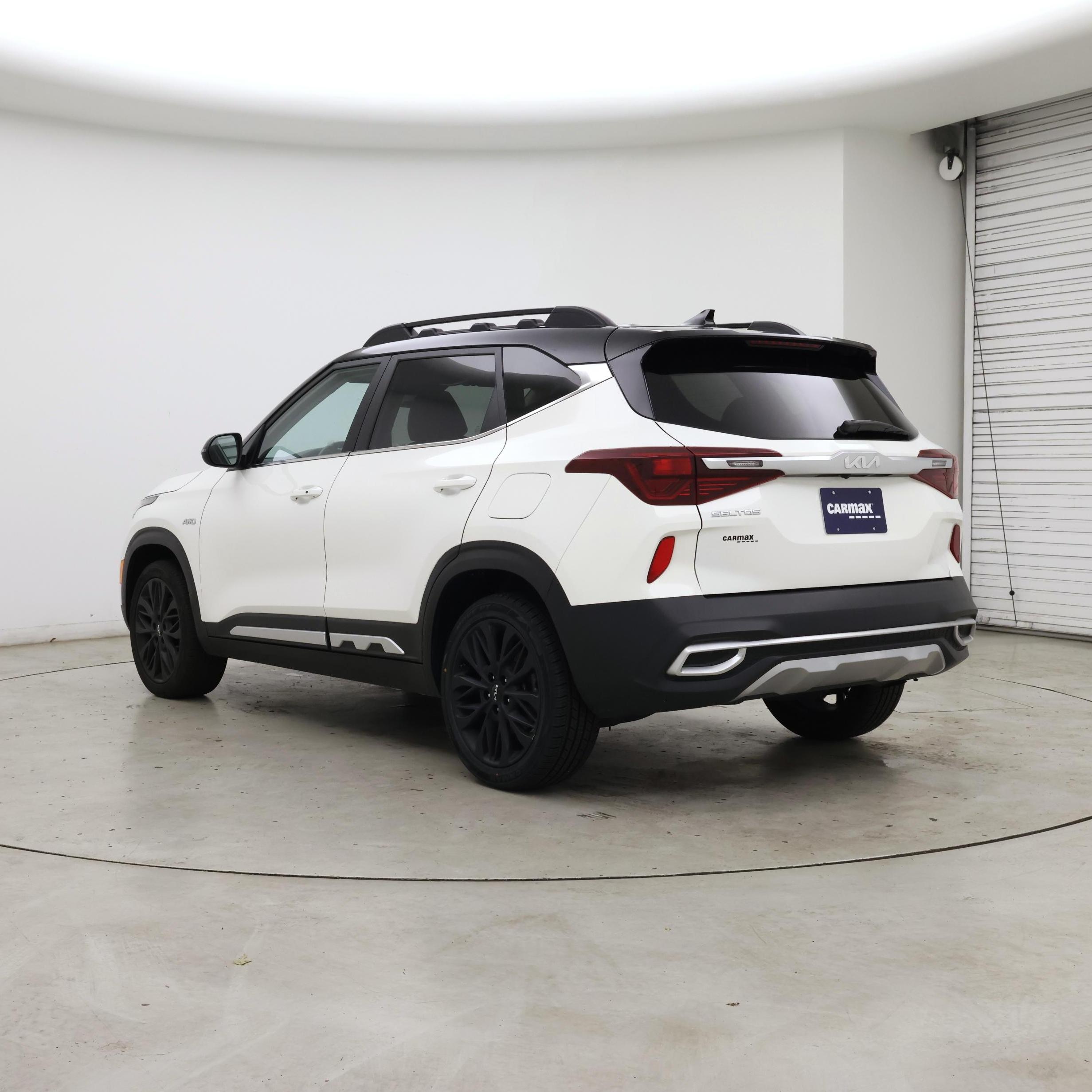 Thumbnail: 2022 Kia Seltos - 2