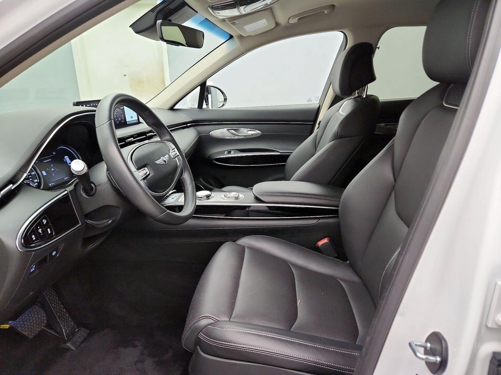 2025 GENESIS GV70 Standard - Photo 12