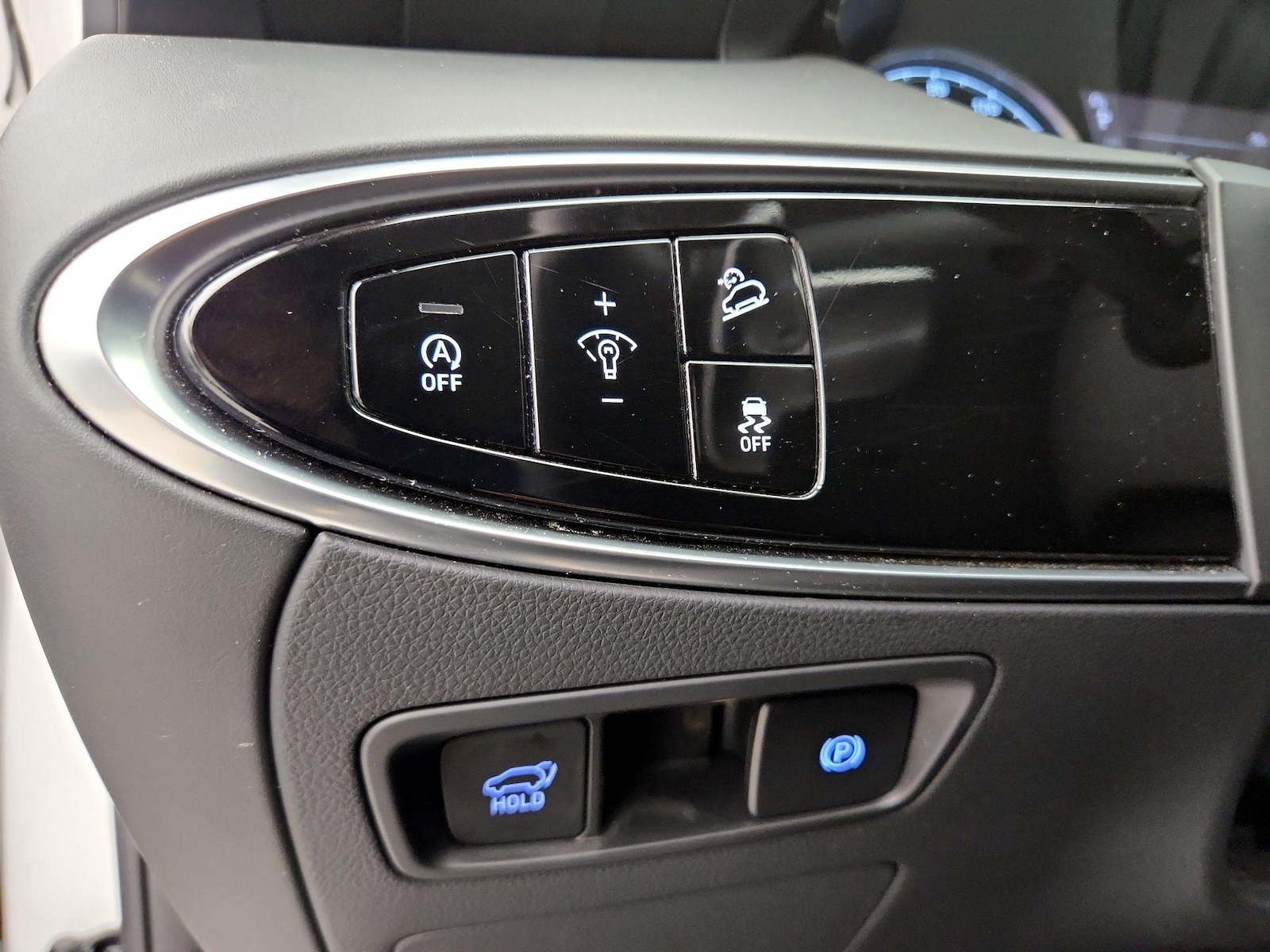 2025 GENESIS GV70 Standard - Photo 14