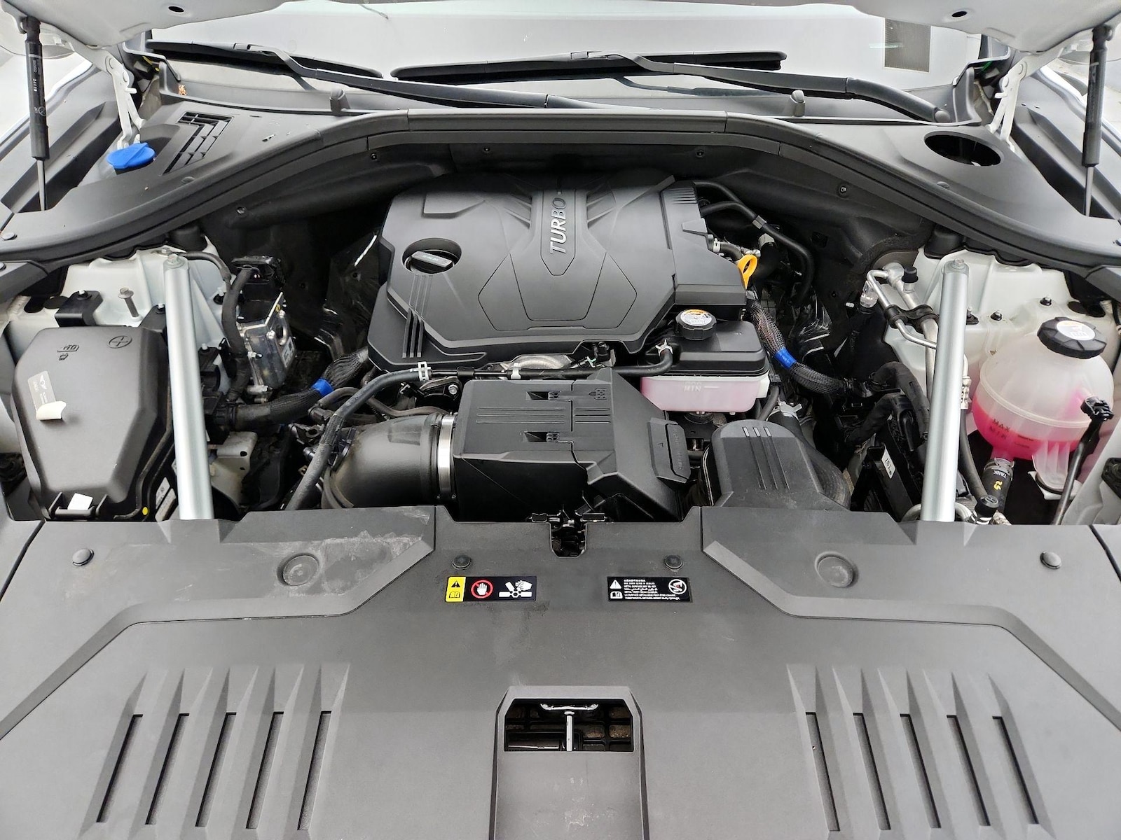 2025 GENESIS GV70 Standard - Photo 23