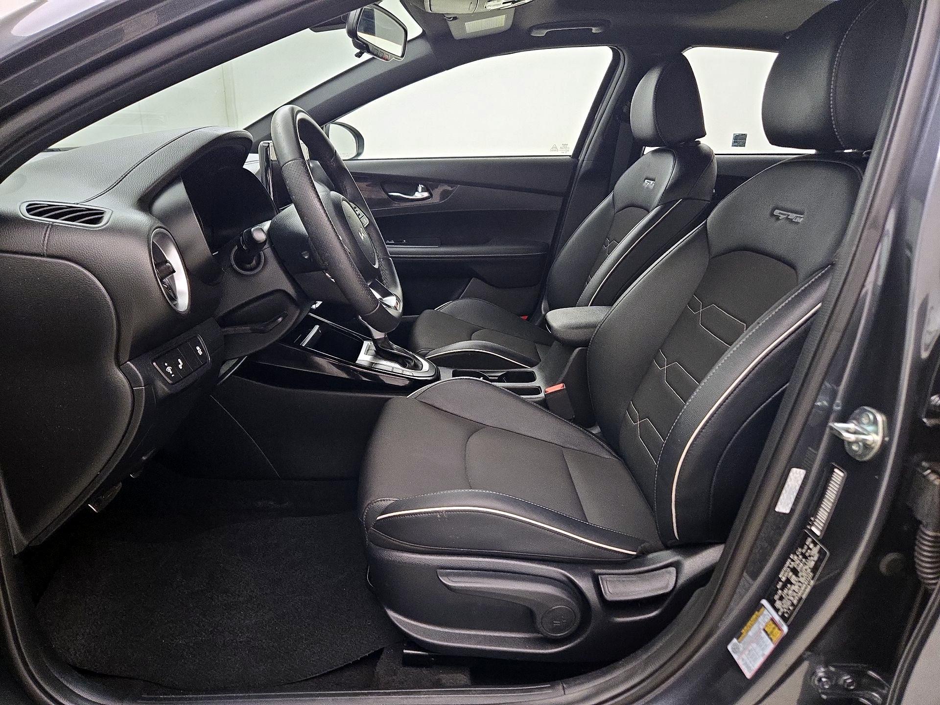 Thumbnail: 2024 Kia Forte - 11