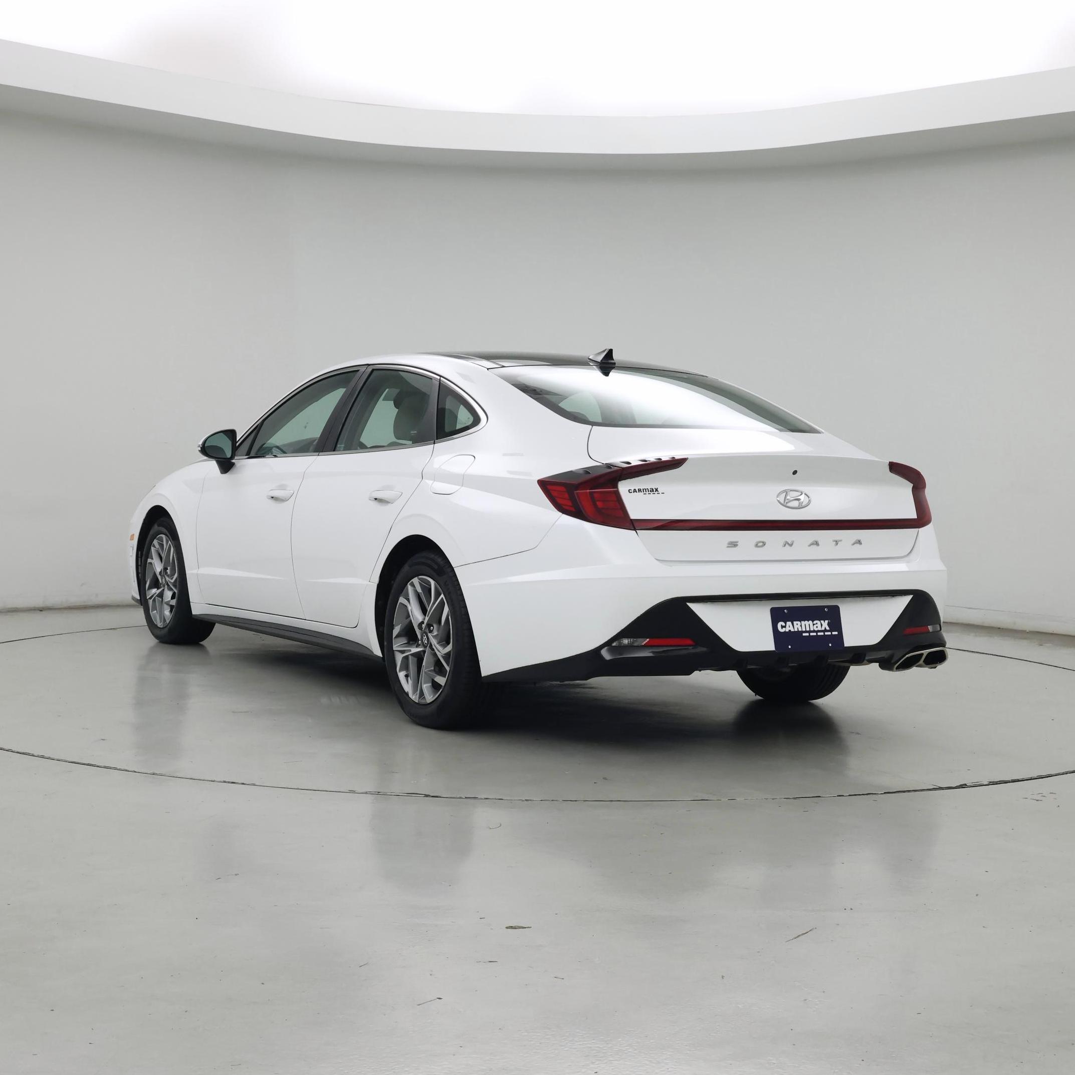 Thumbnail: 2023 Hyundai Sonata - 2