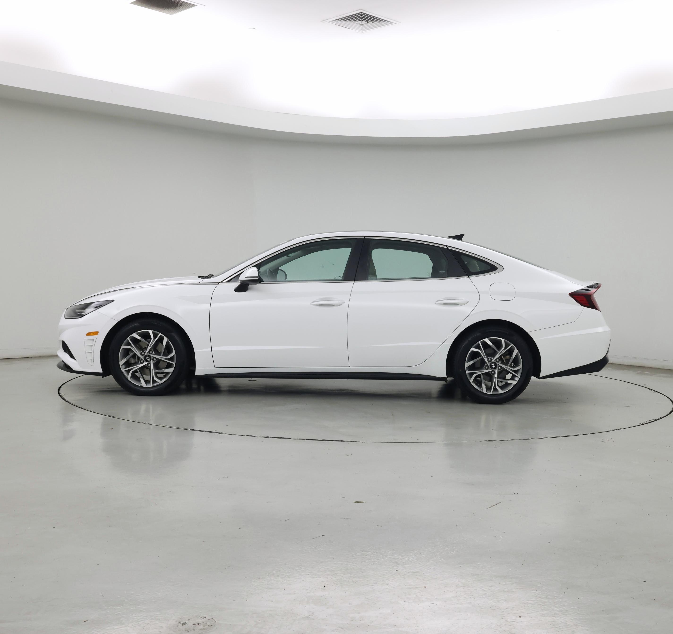 Thumbnail: 2023 Hyundai Sonata - 3