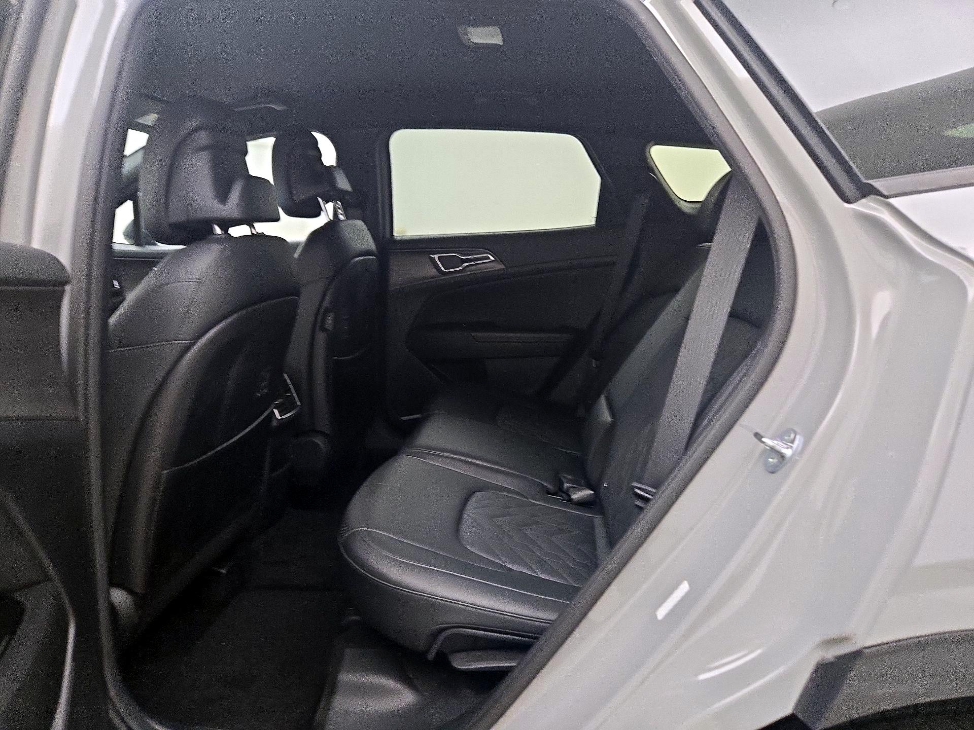 Thumbnail: 2023 Kia Sportage - 19