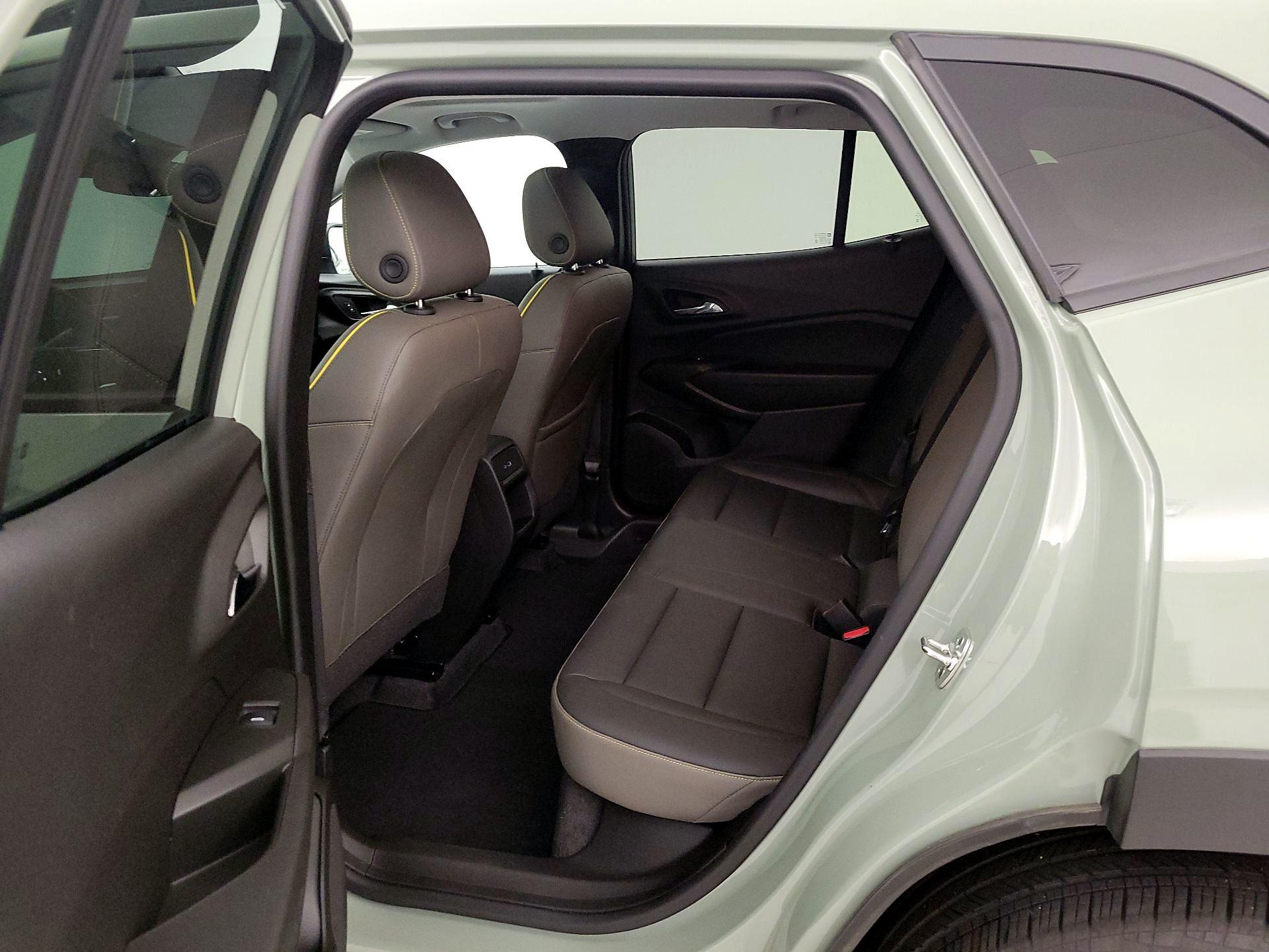 Thumbnail: 2025 Chevrolet Trax - 20