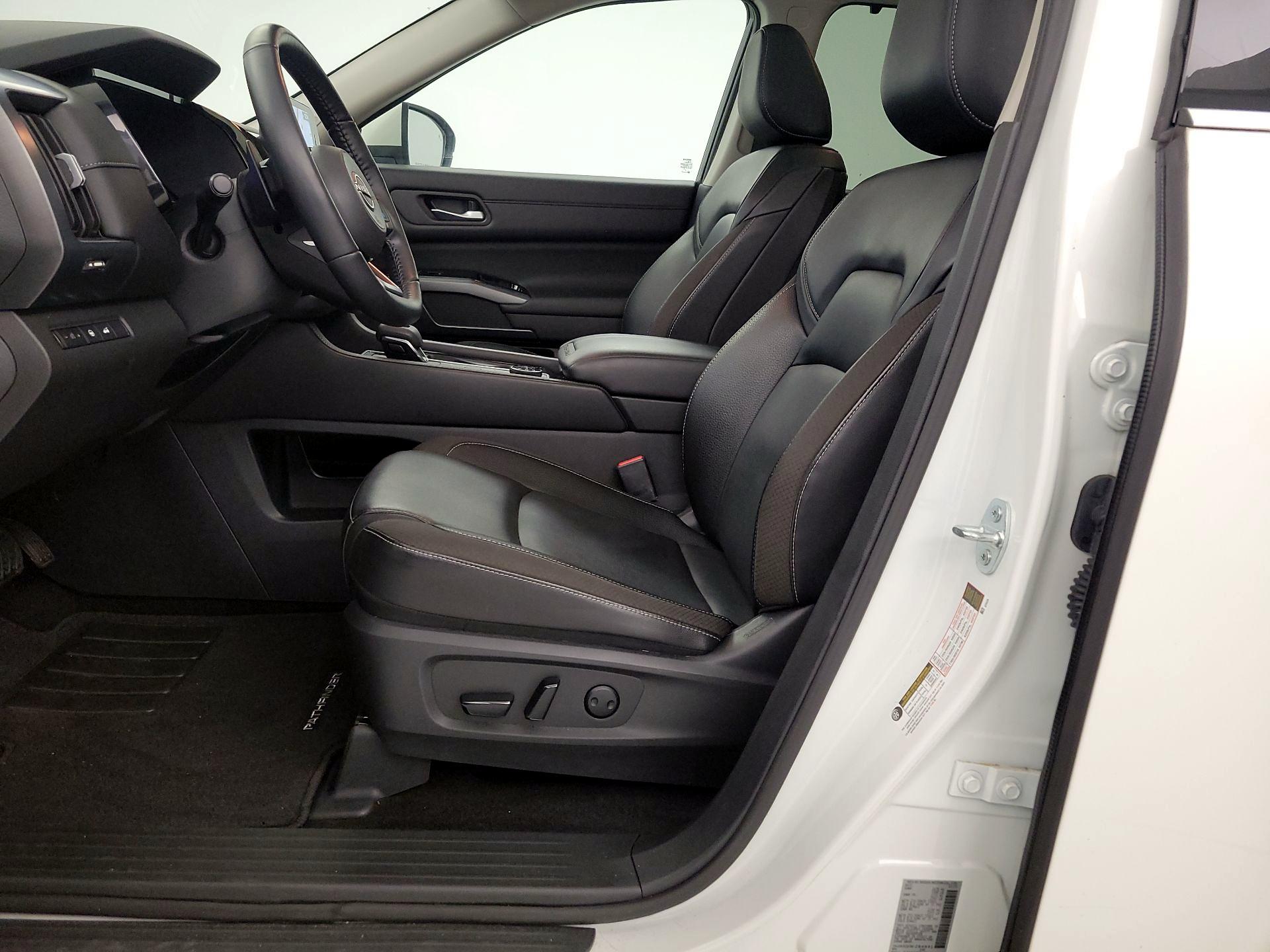 Thumbnail: 2024 Nissan Pathfinder - 11