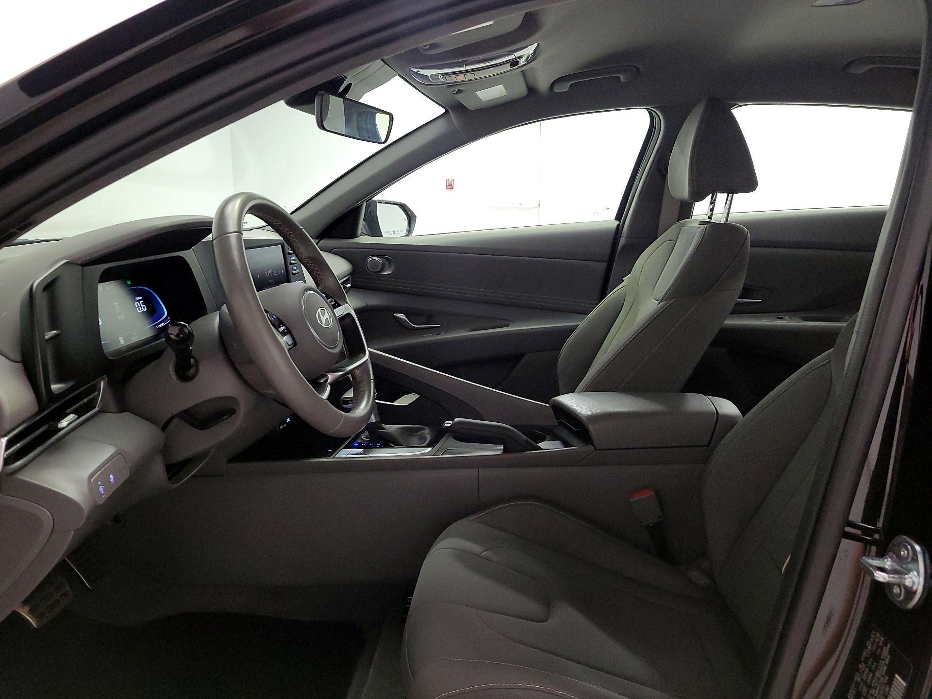 Thumbnail: 2025 Hyundai Elantra - 11