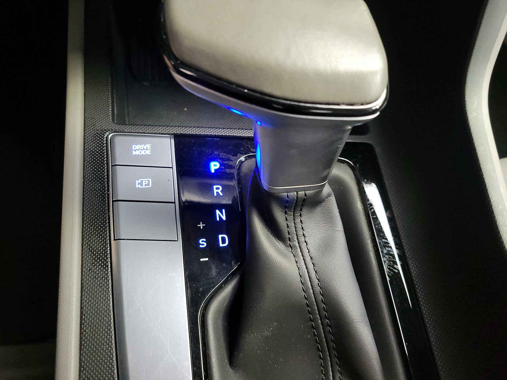 Thumbnail: 2025 Hyundai Elantra - 17