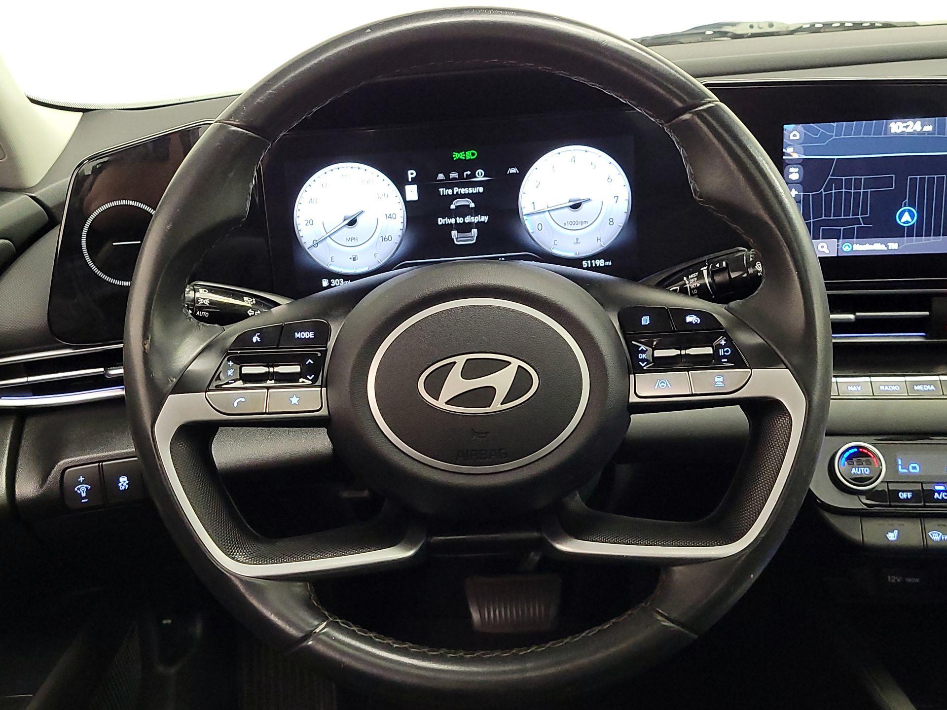Thumbnail: 2024 Hyundai Elantra - 10