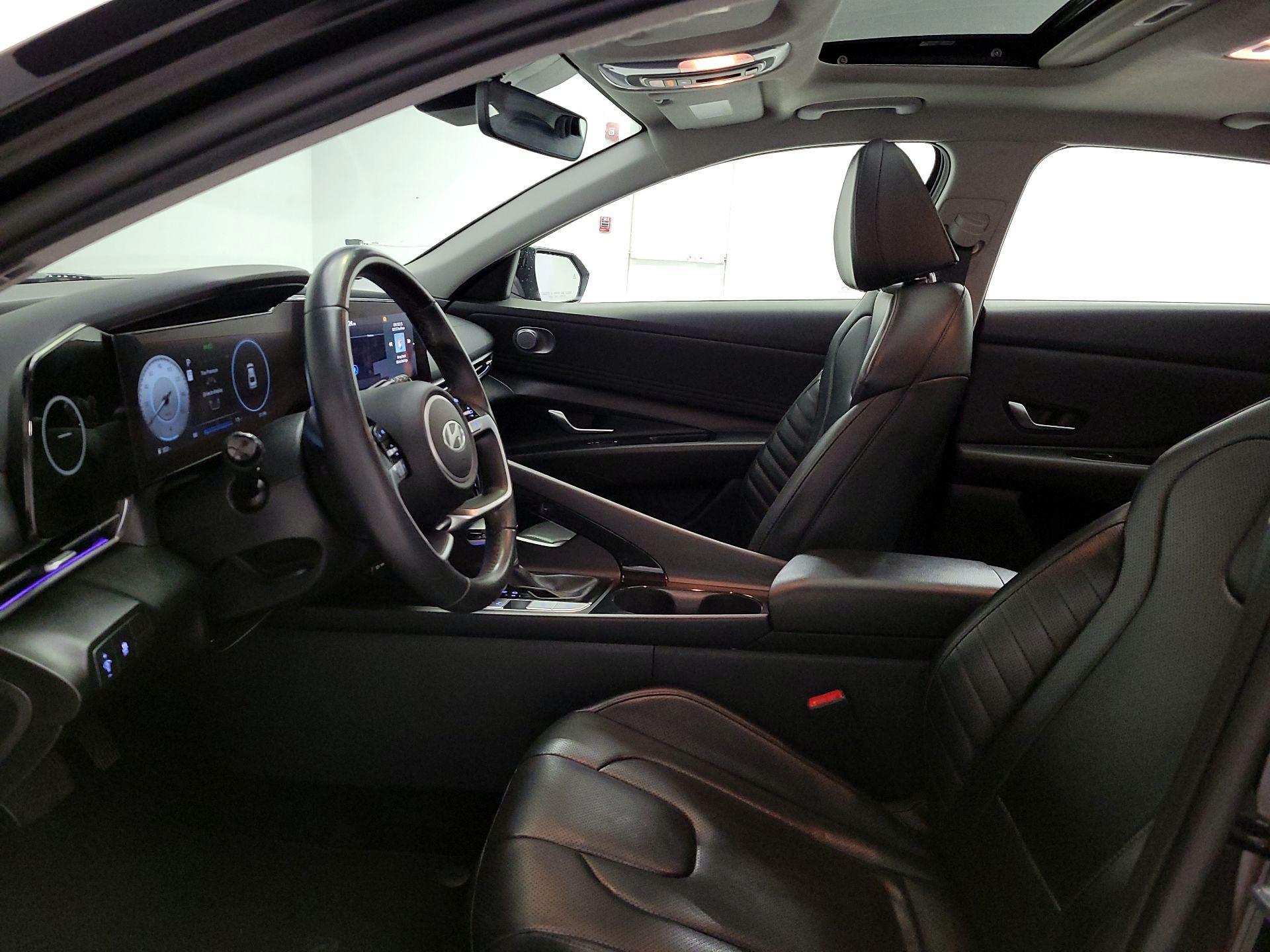 Thumbnail: 2024 Hyundai Elantra - 11