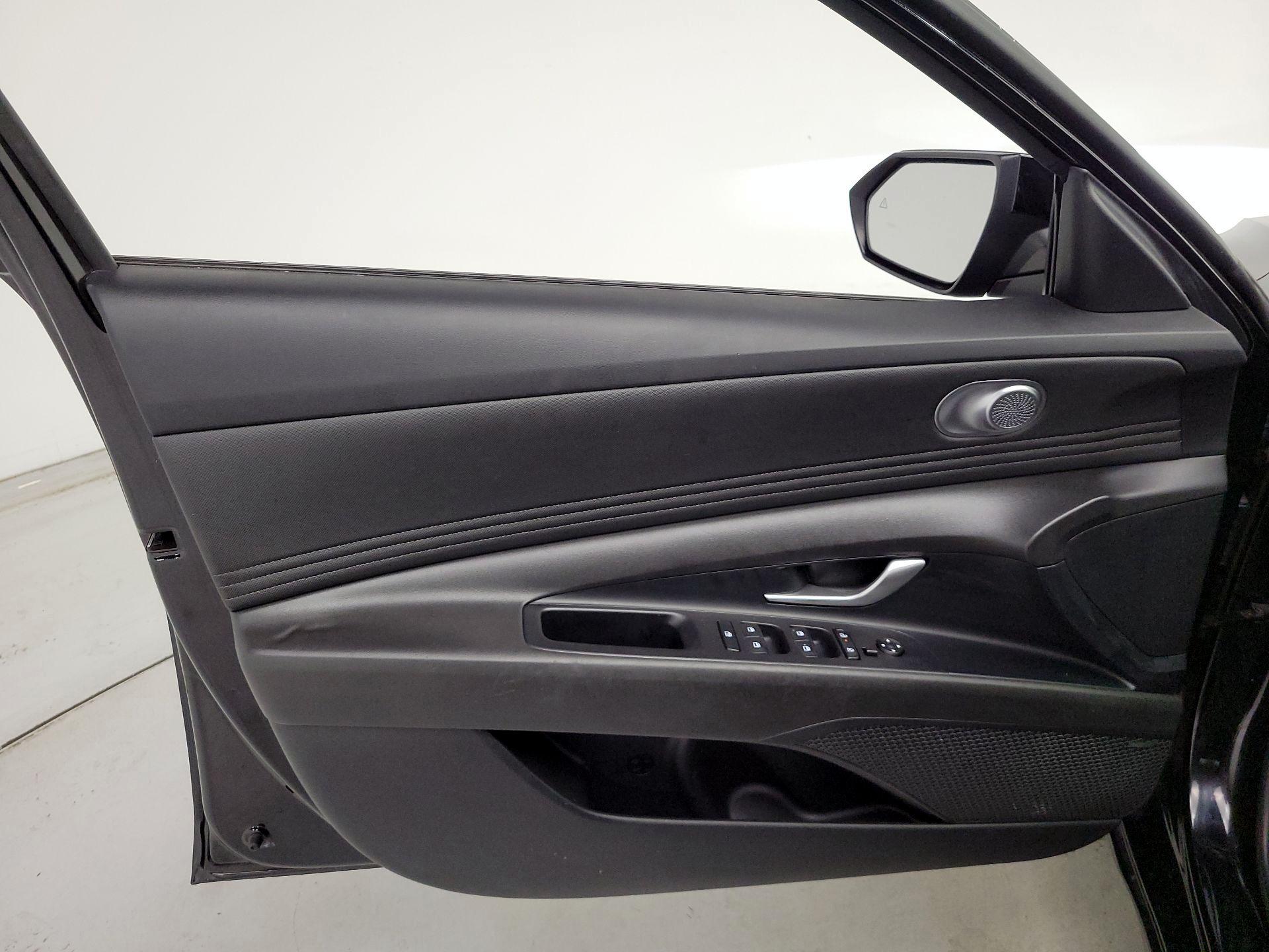 Thumbnail: 2024 Hyundai Elantra - 12