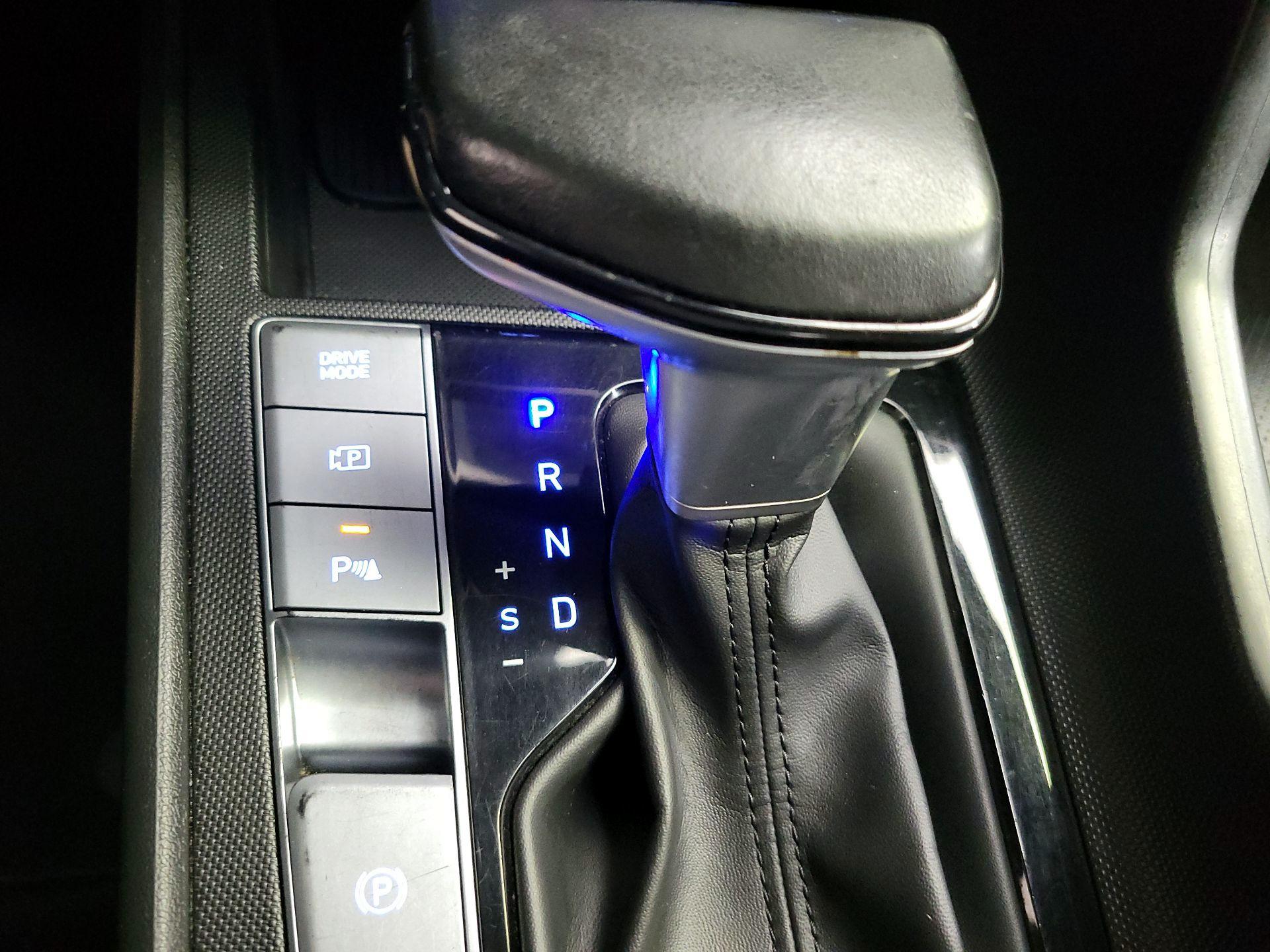 Thumbnail: 2024 Hyundai Elantra - 18