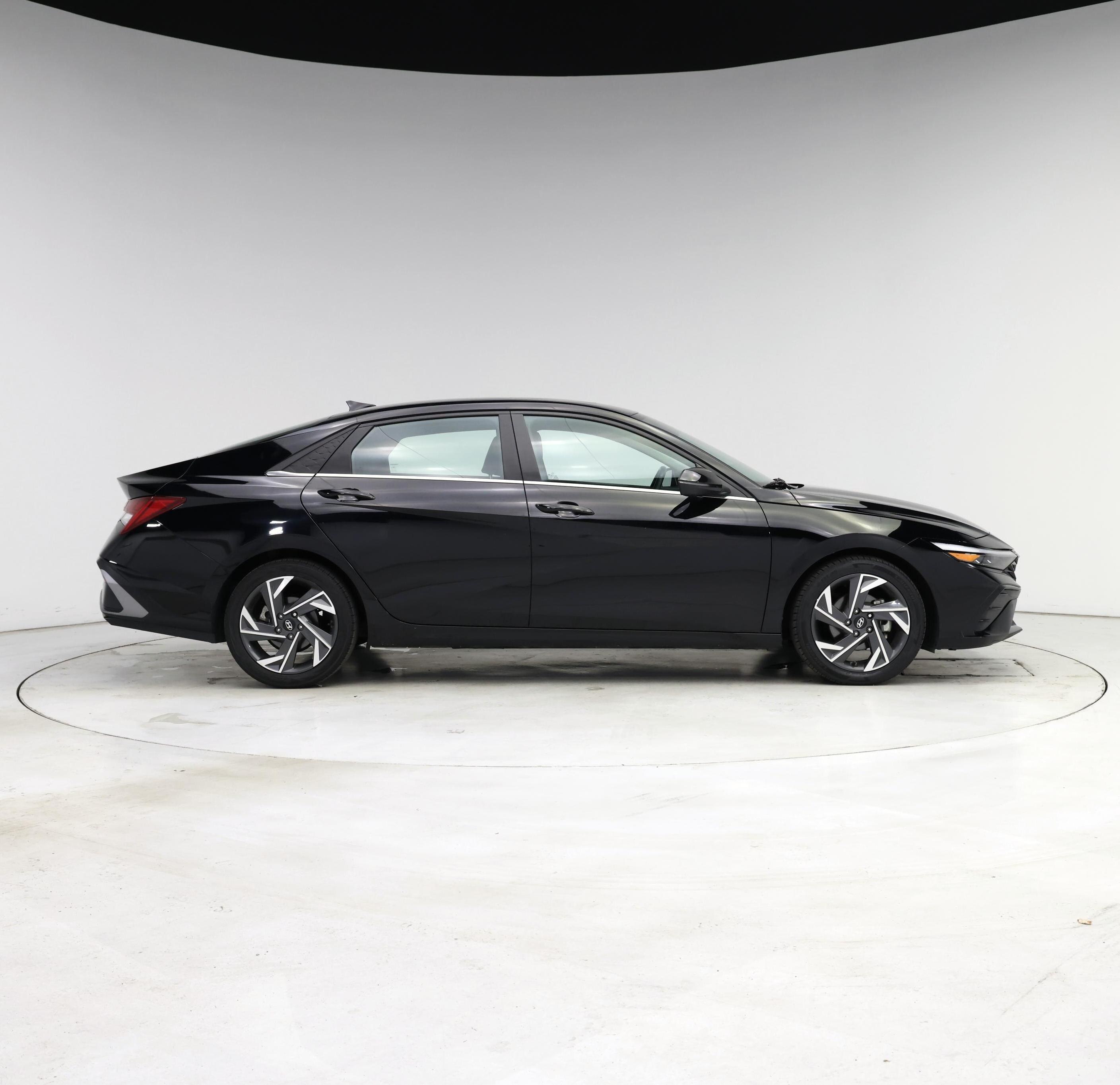 Thumbnail: 2024 Hyundai Elantra - 7