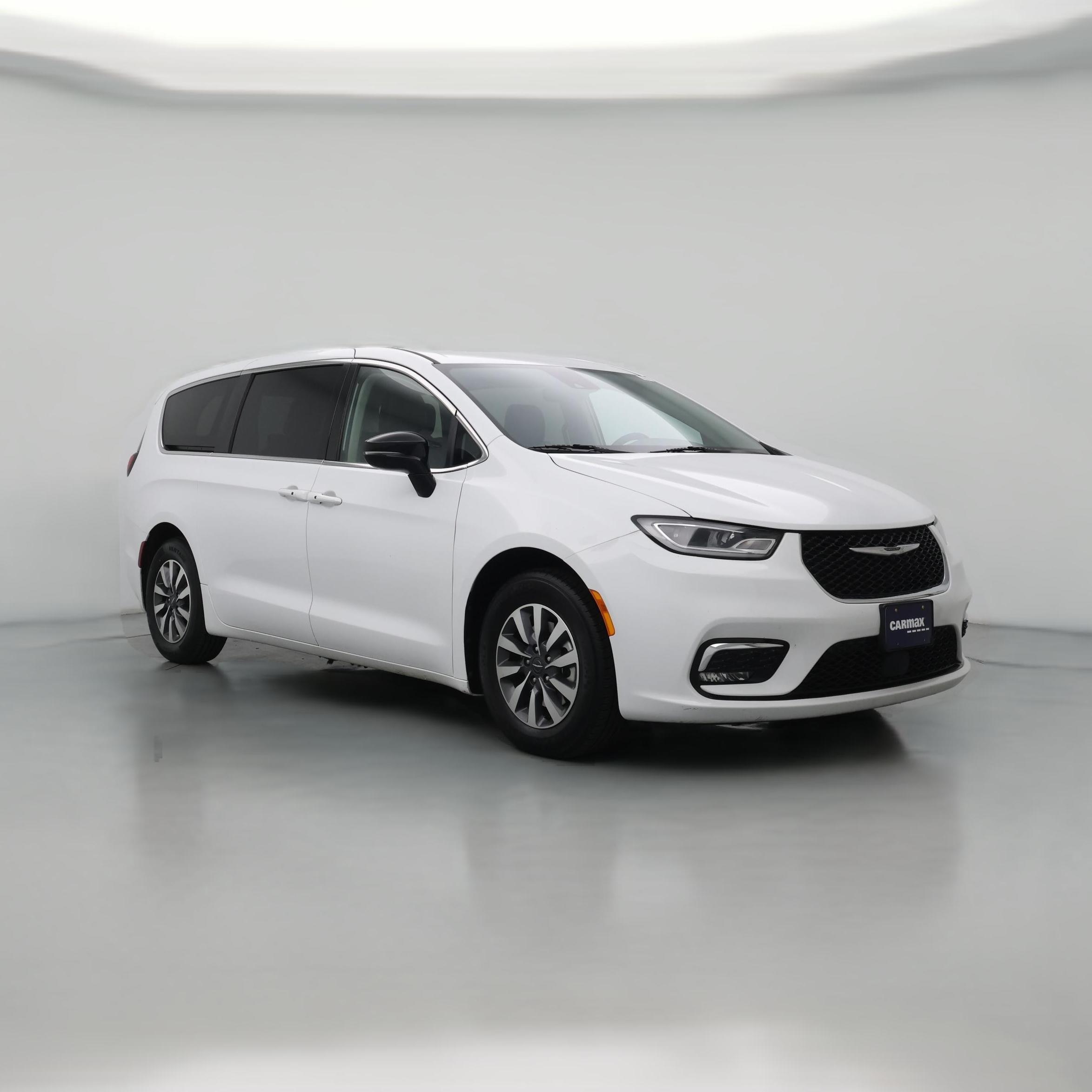 Thumbnail: 2024 Chrysler Pacifica - 1