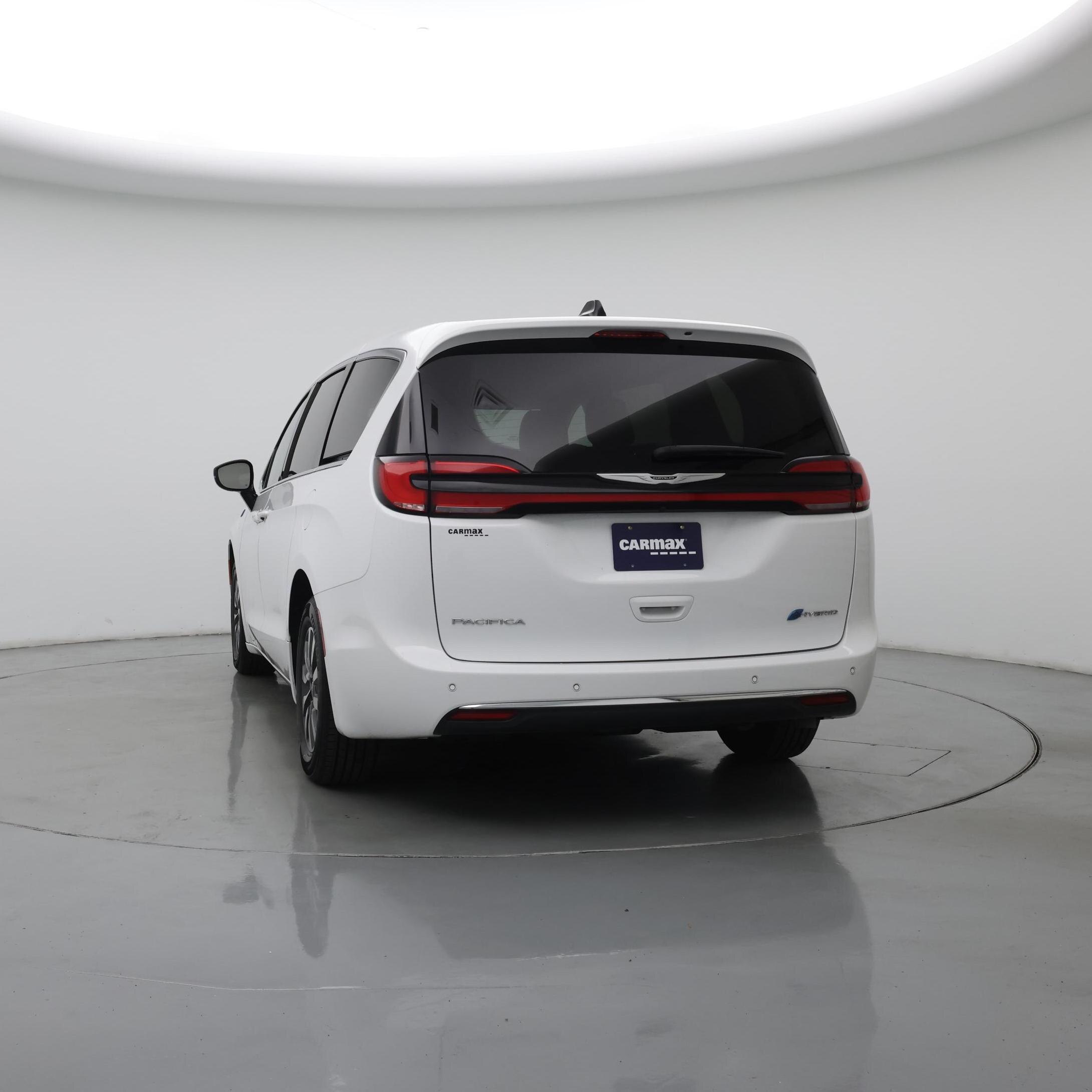 Thumbnail: 2024 Chrysler Pacifica - 6