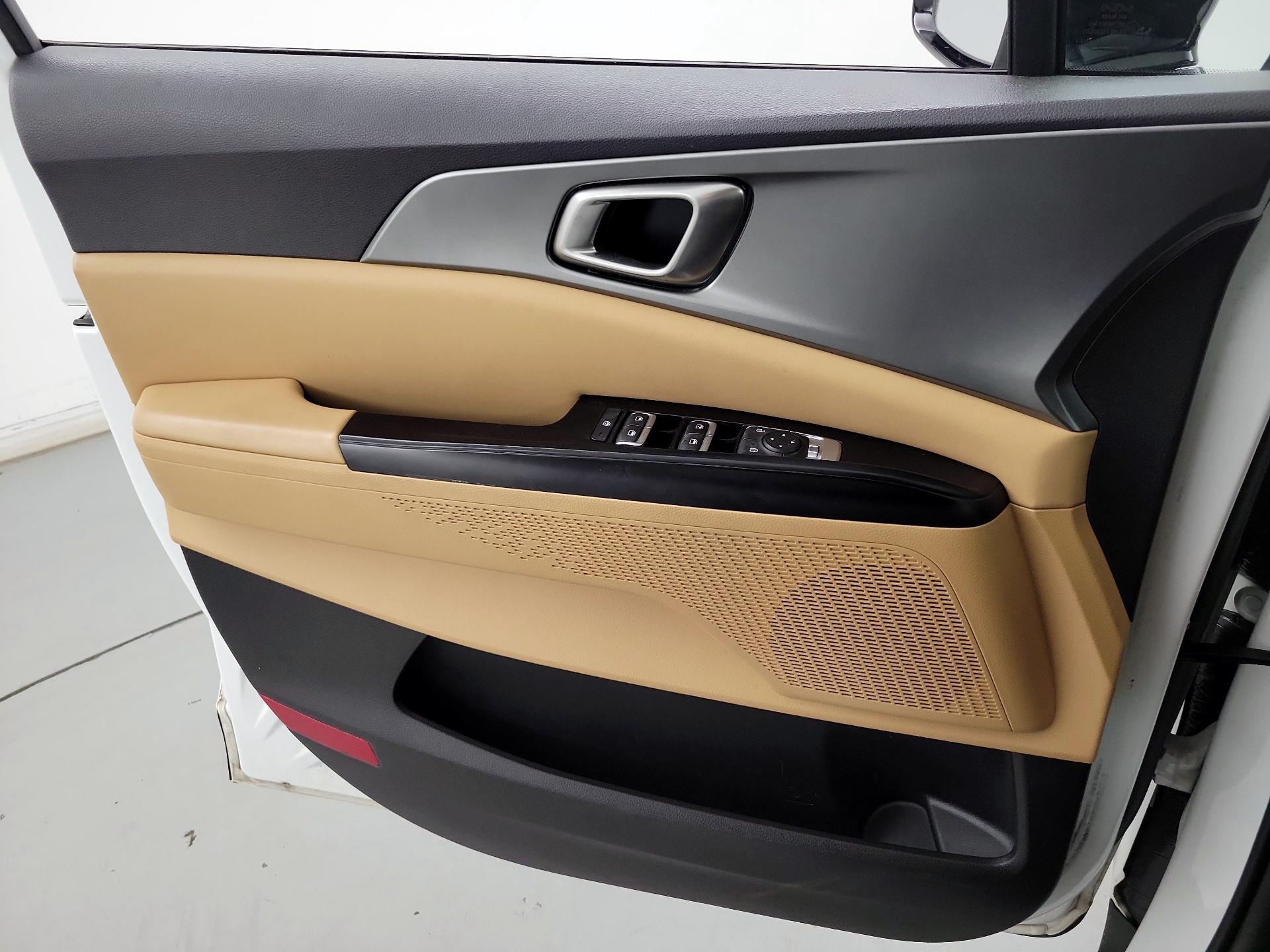Thumbnail: 2024 Kia Carnival - 12