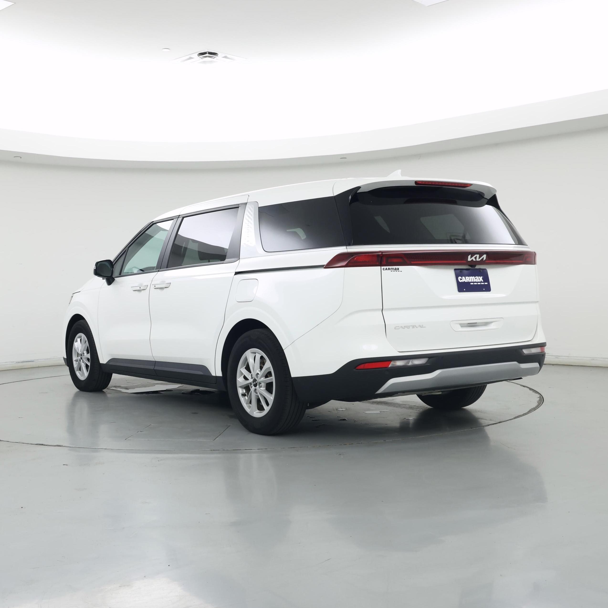 Thumbnail: 2024 Kia Carnival - 2