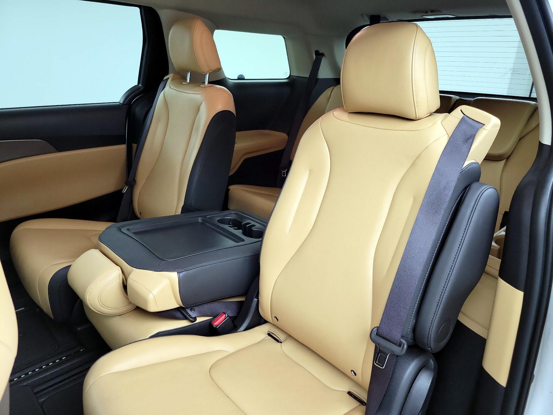 Thumbnail: 2024 Kia Carnival - 19