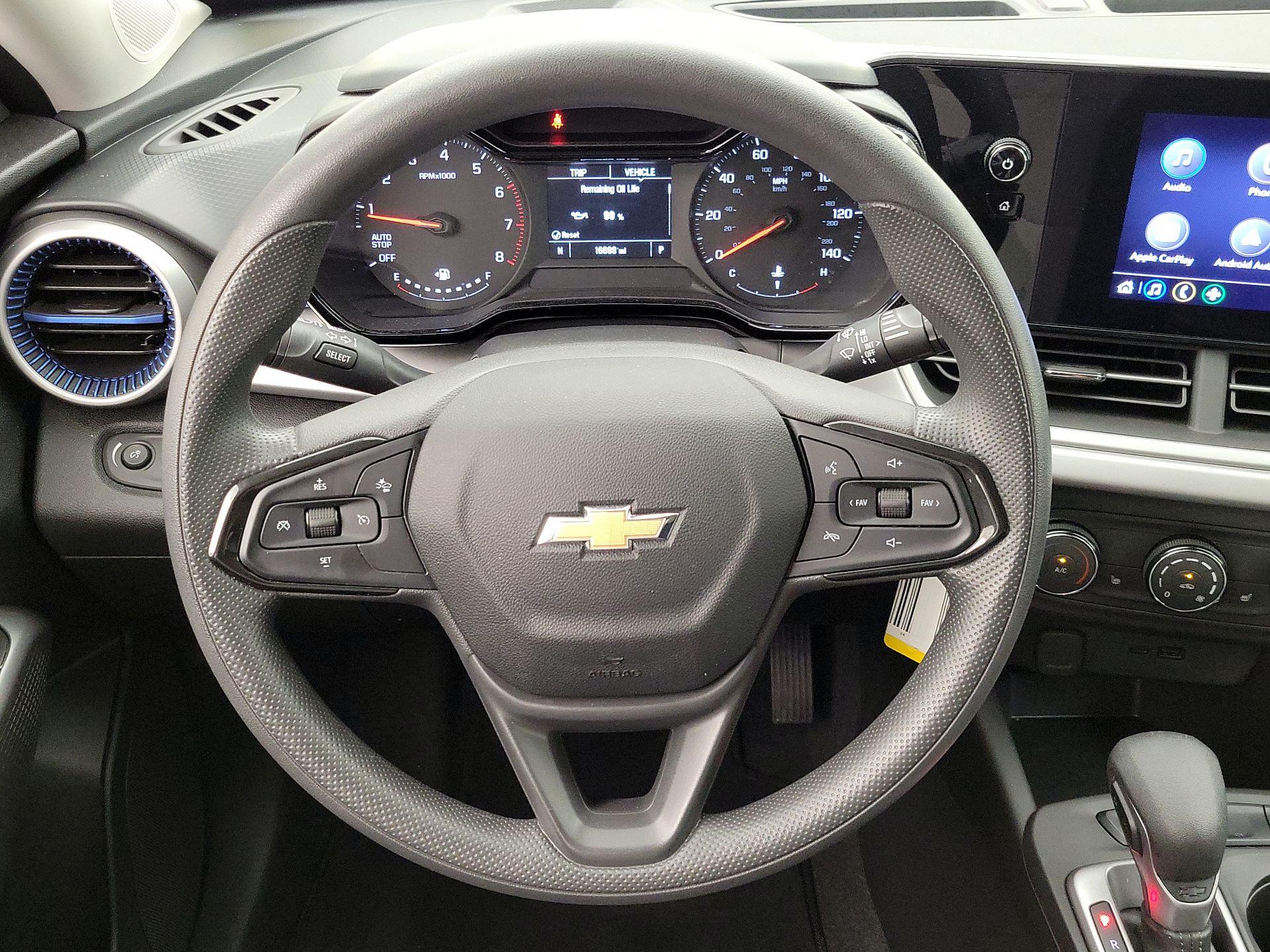 Thumbnail: 2024 Chevrolet Trax - 10
