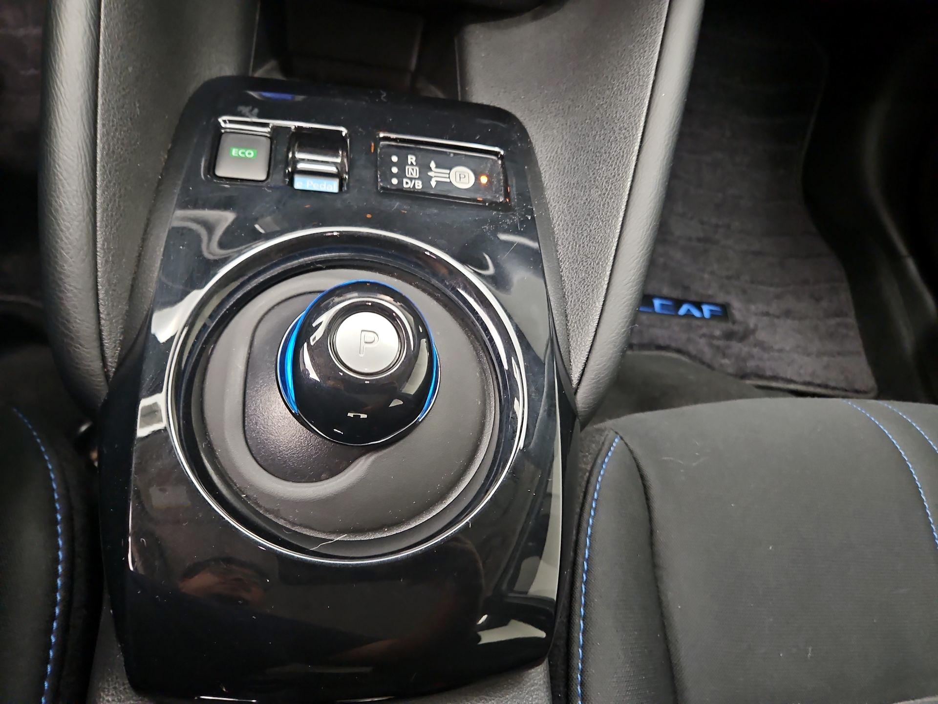 Thumbnail: 2024 Nissan Leaf - 18