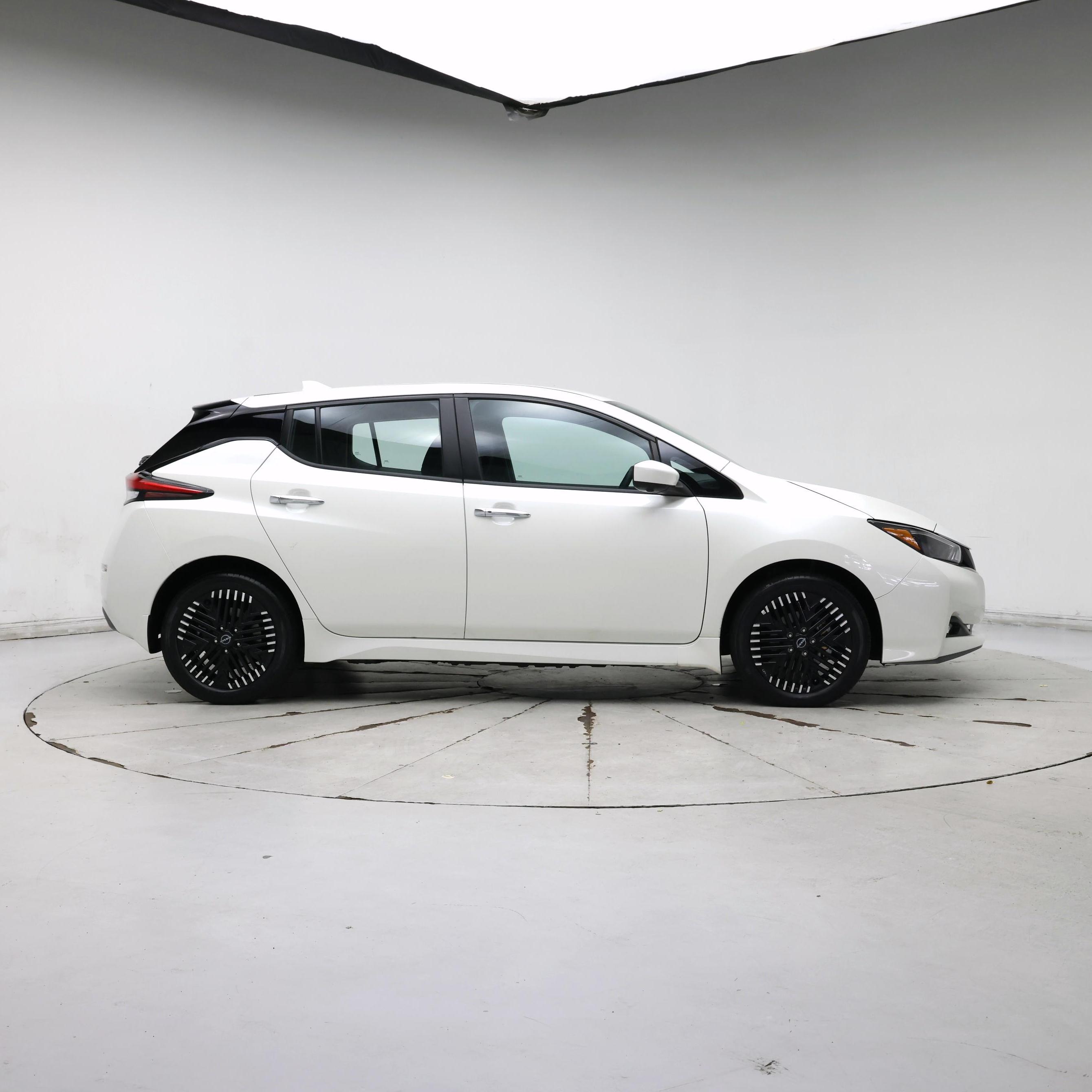 Thumbnail: 2024 Nissan Leaf - 7
