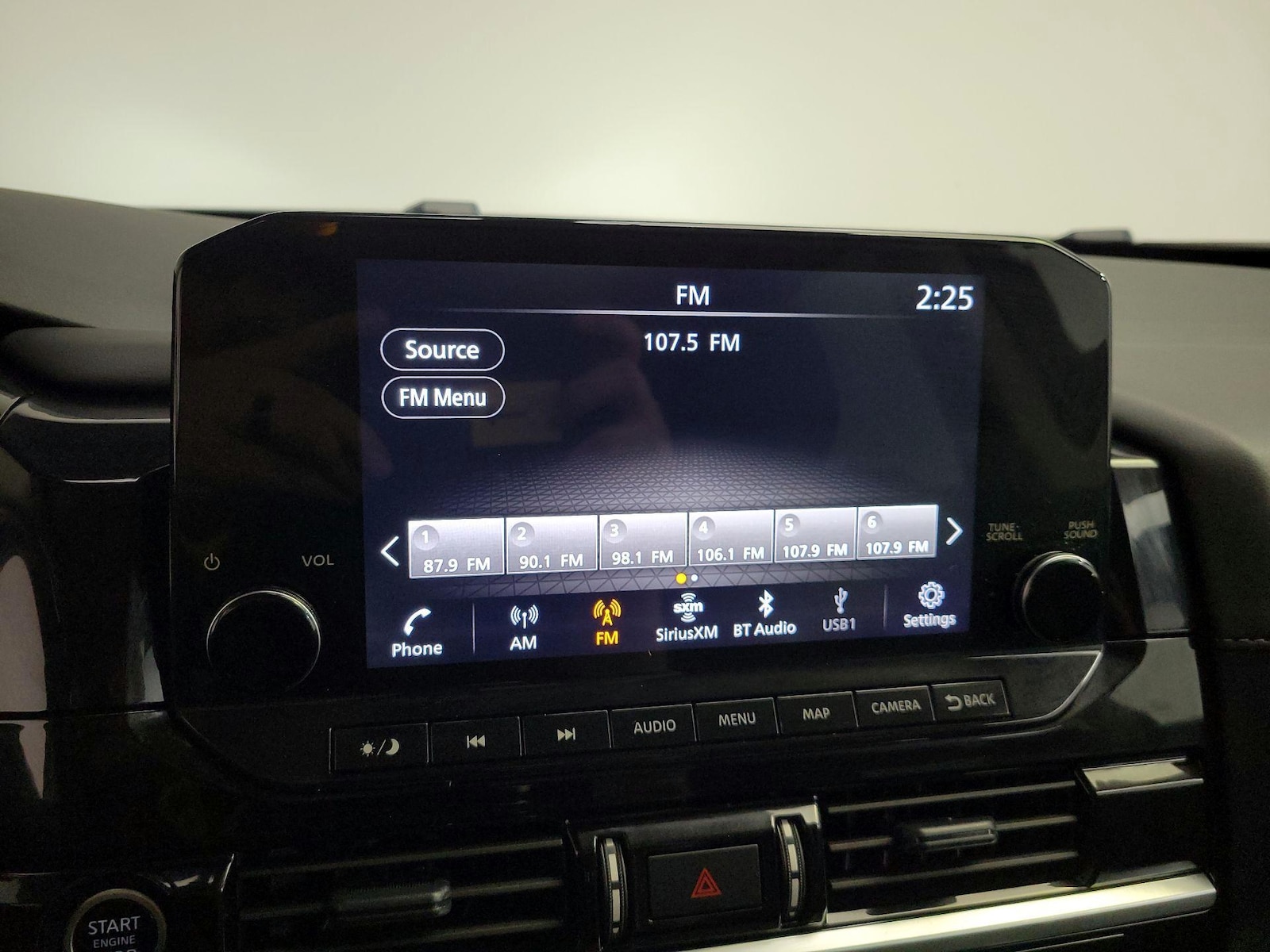 2024 Nissan Pathfinder SL - Photo 17