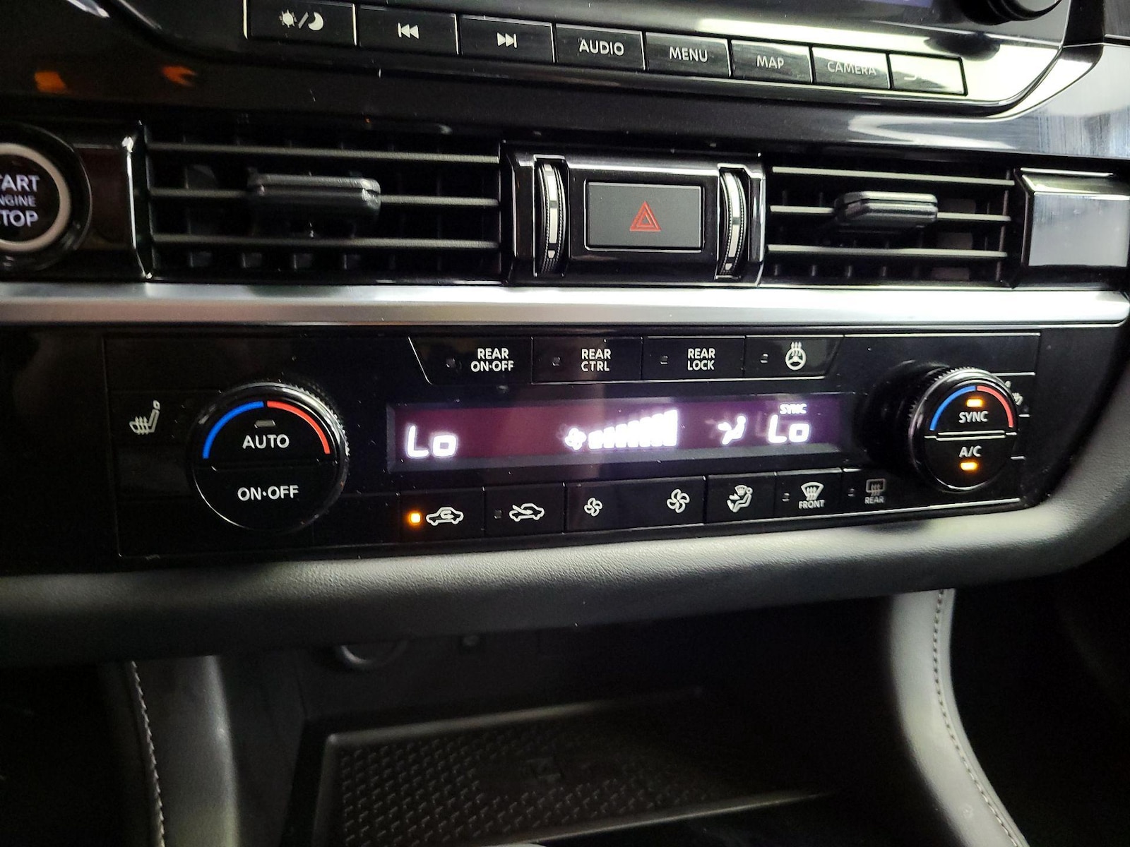 2024 Nissan Pathfinder SL - Photo 18