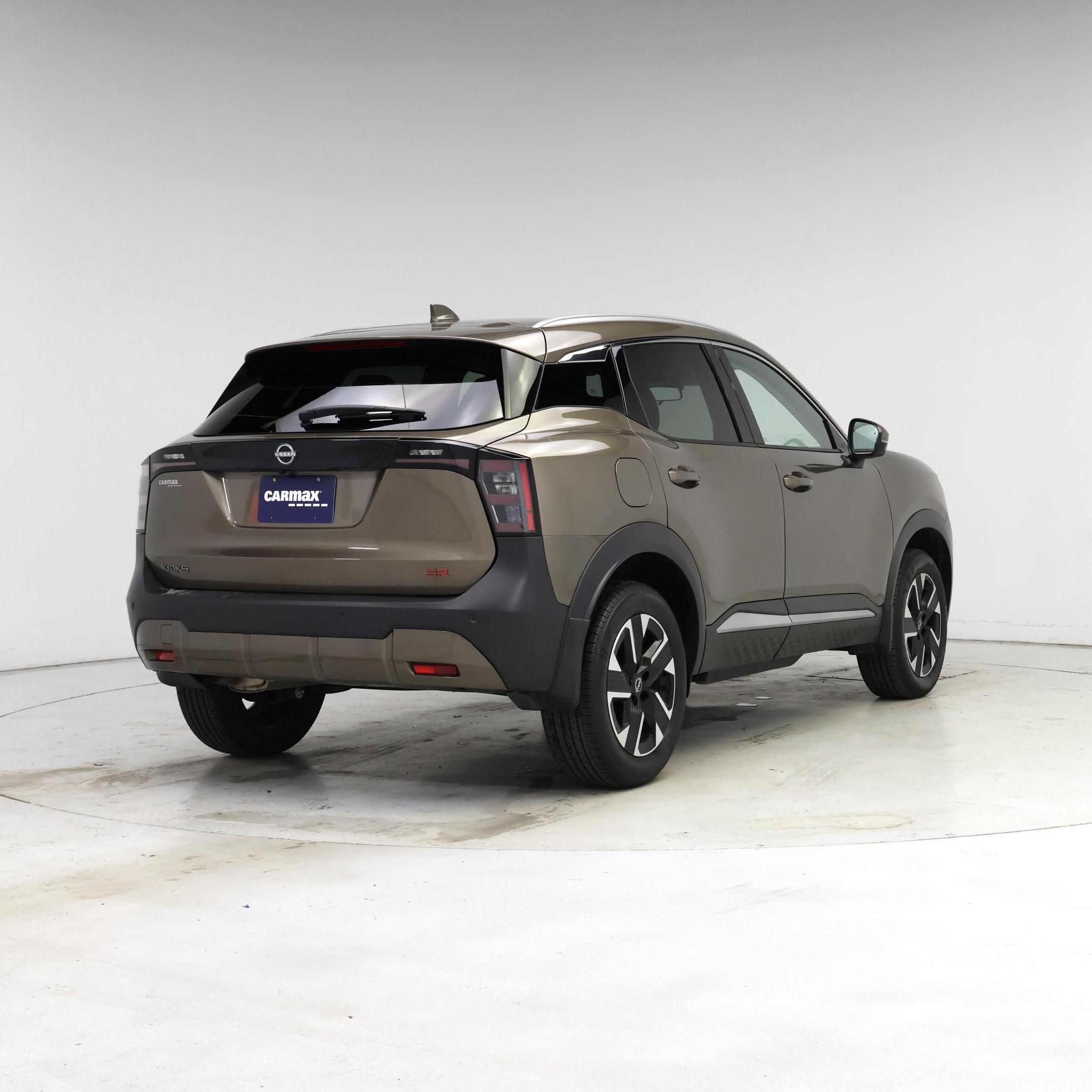 Thumbnail: 2025 Nissan Kicks - 8