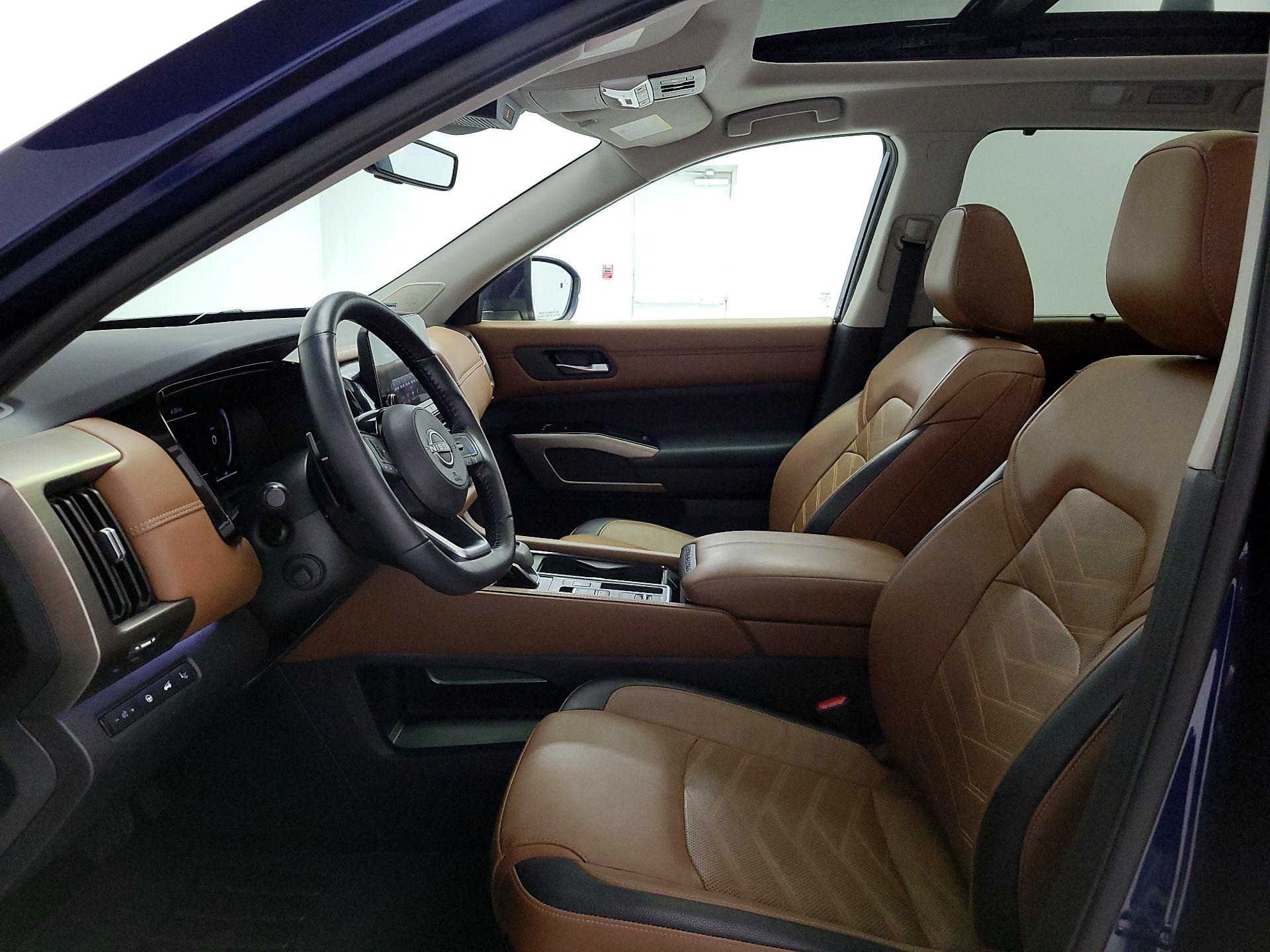 Thumbnail: 2024 Nissan Pathfinder - 11