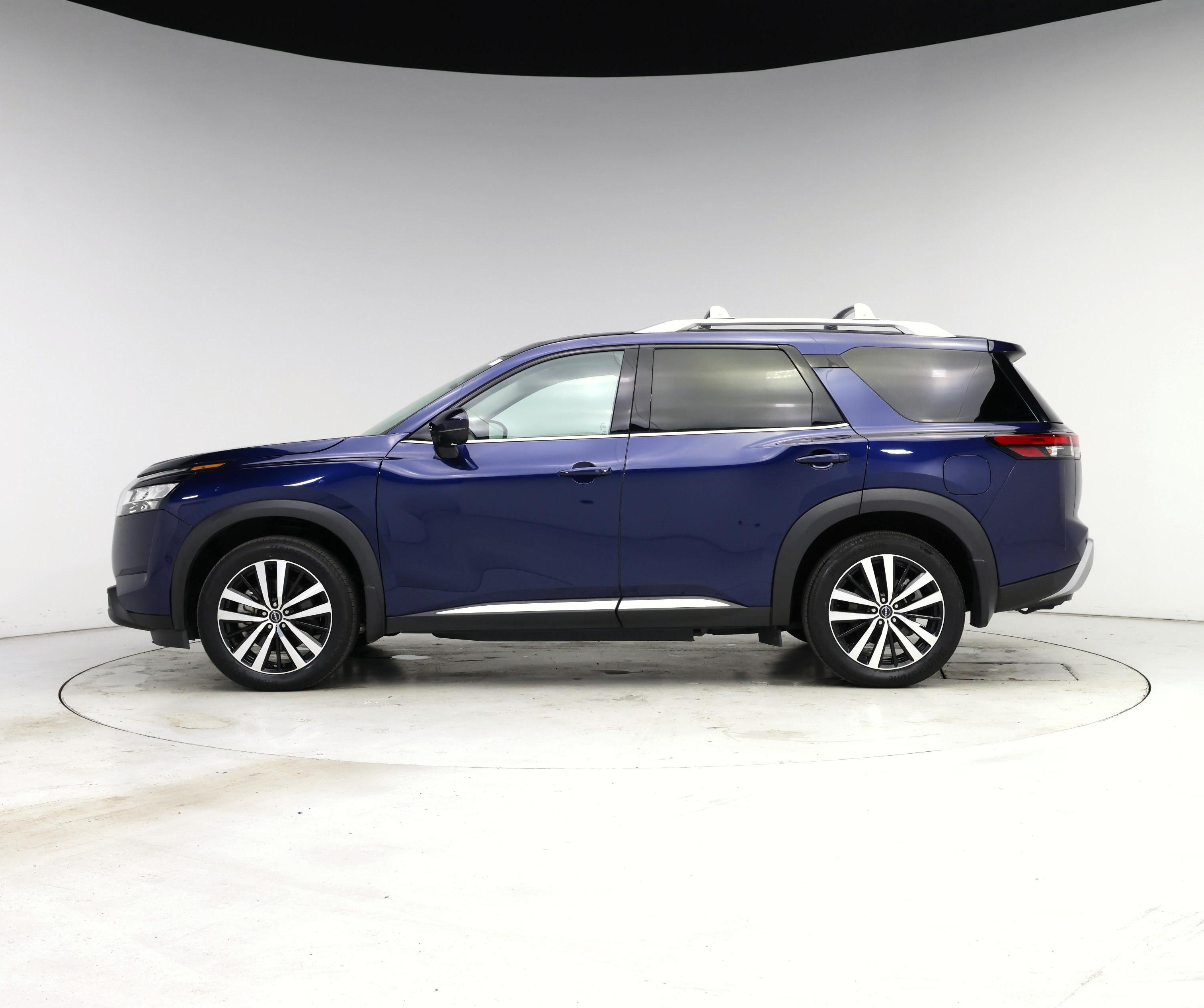 Thumbnail: 2024 Nissan Pathfinder - 3