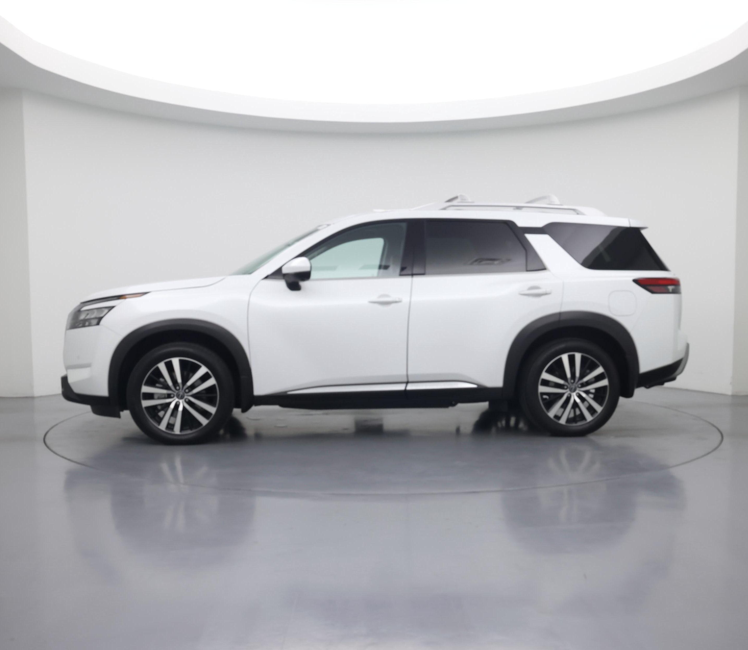 Thumbnail: 2025 Nissan Pathfinder - 3