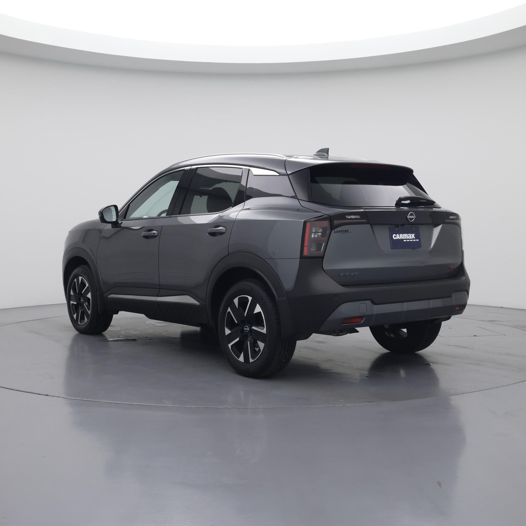 Thumbnail: 2025 Nissan Kicks - 2