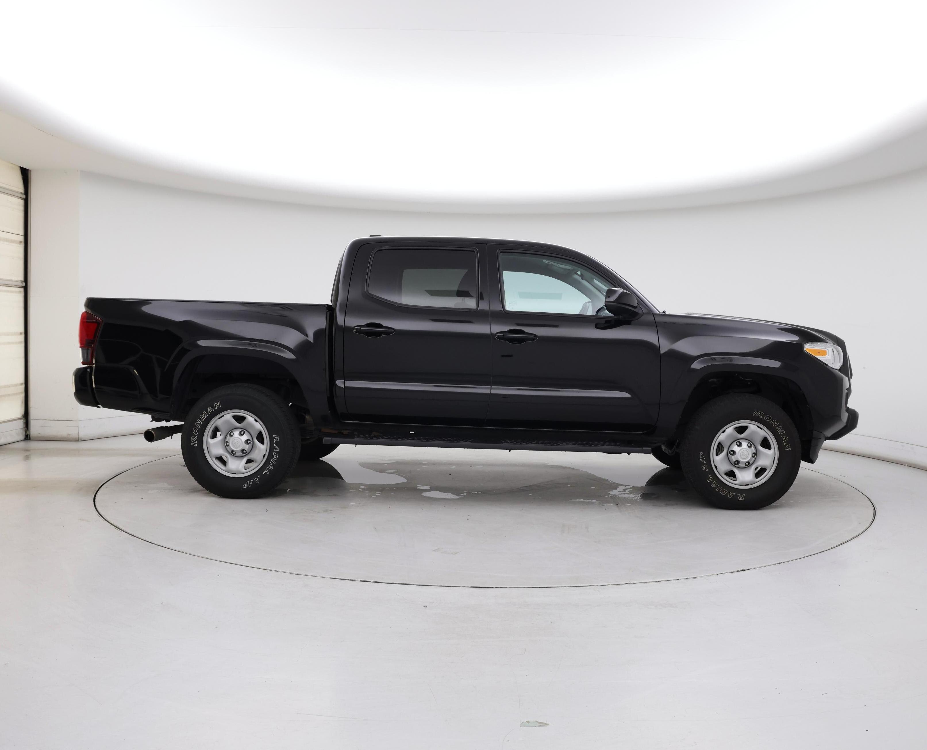 Thumbnail: 2023 Toyota Tacoma - 7