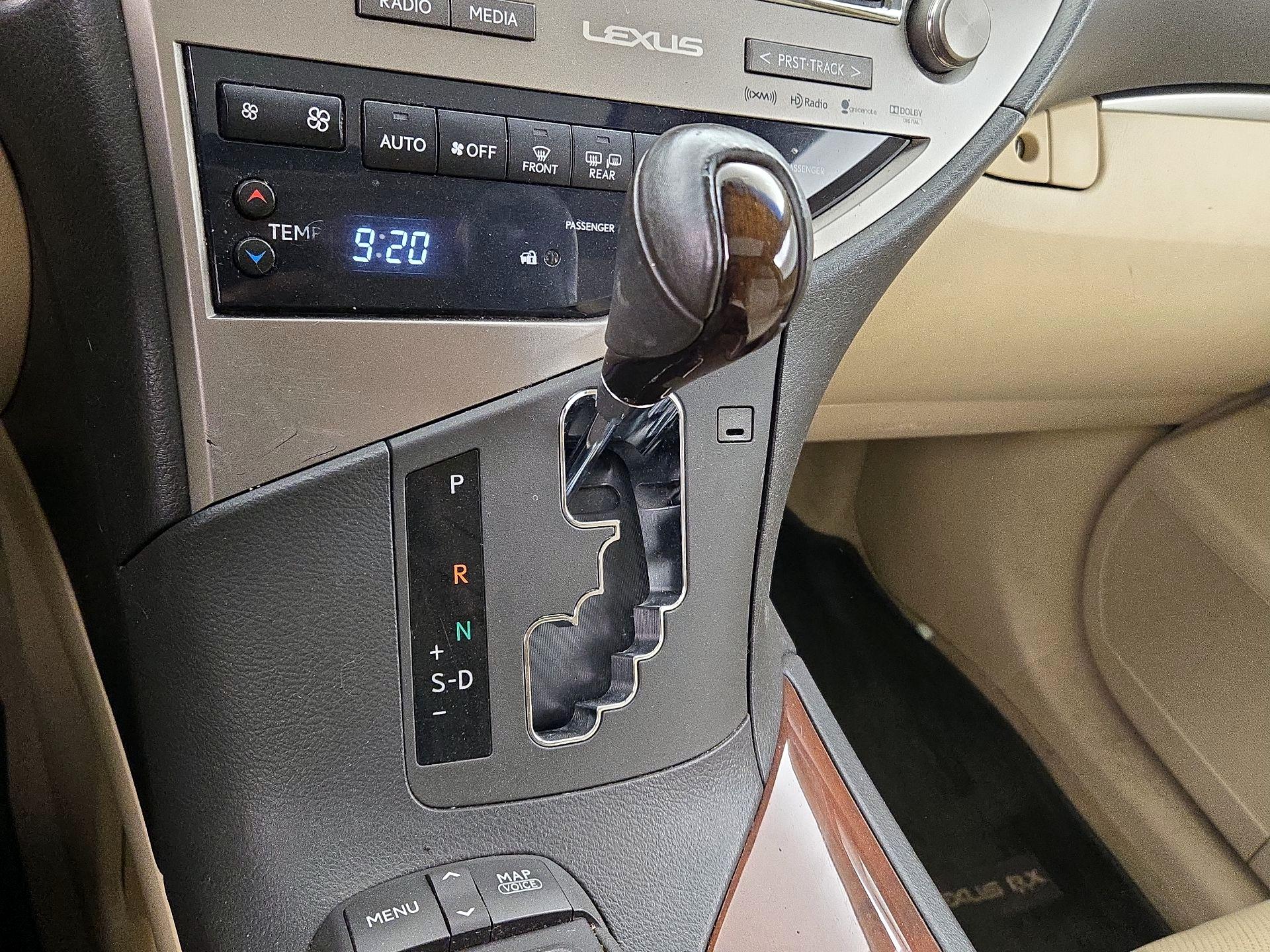 Thumbnail: 2015 Lexus RX - 18