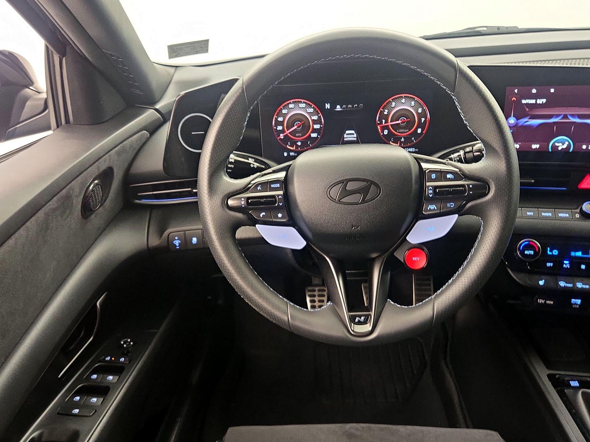 Thumbnail: 2025 Hyundai Elantra - 10