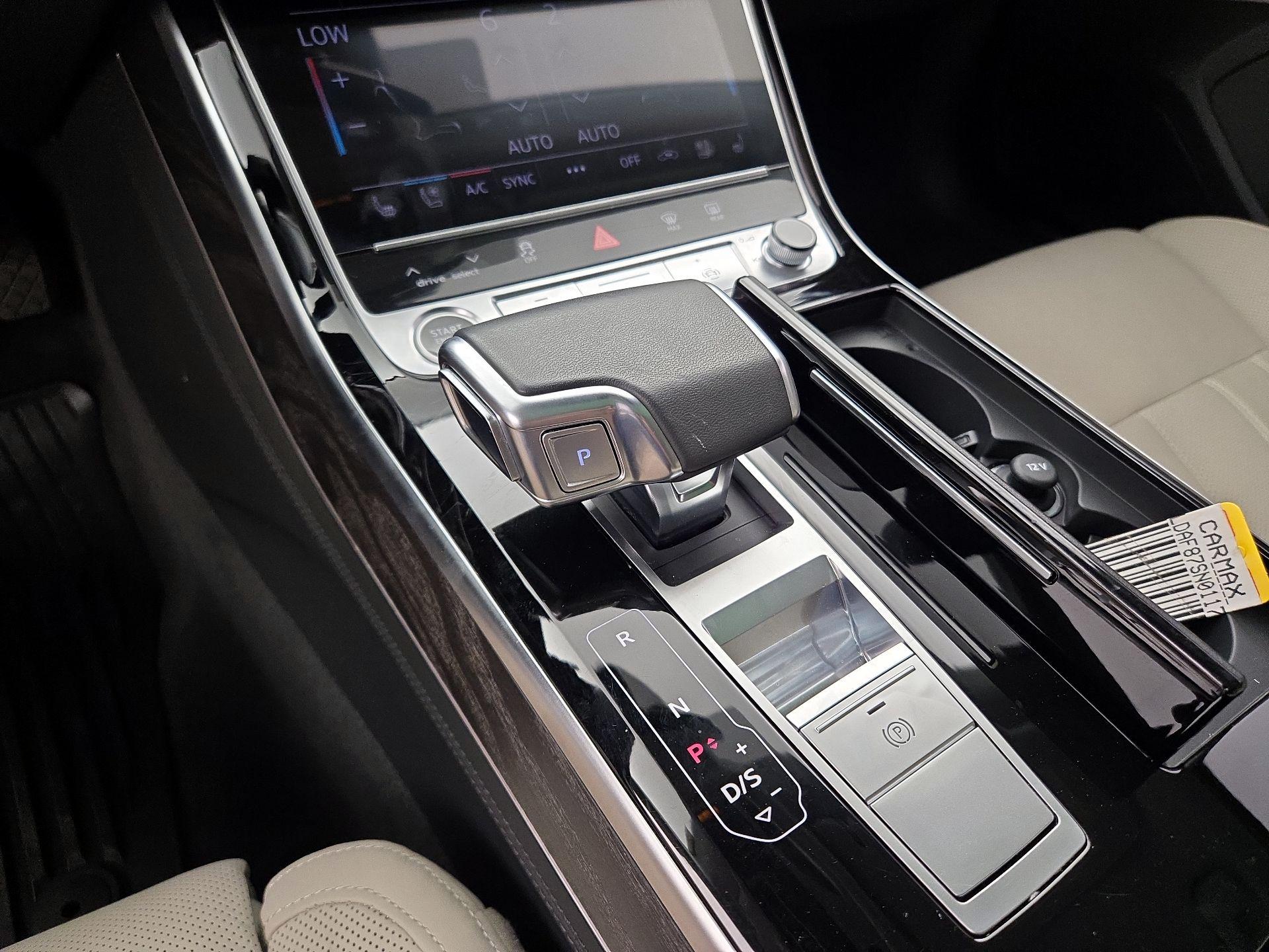 Thumbnail: 2025 Audi A8 - 18
