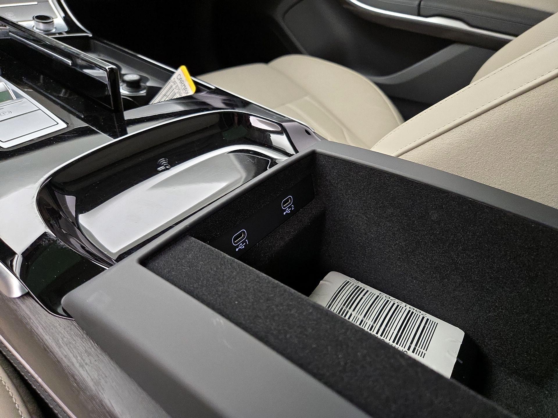 Thumbnail: 2025 Audi A8 - 19
