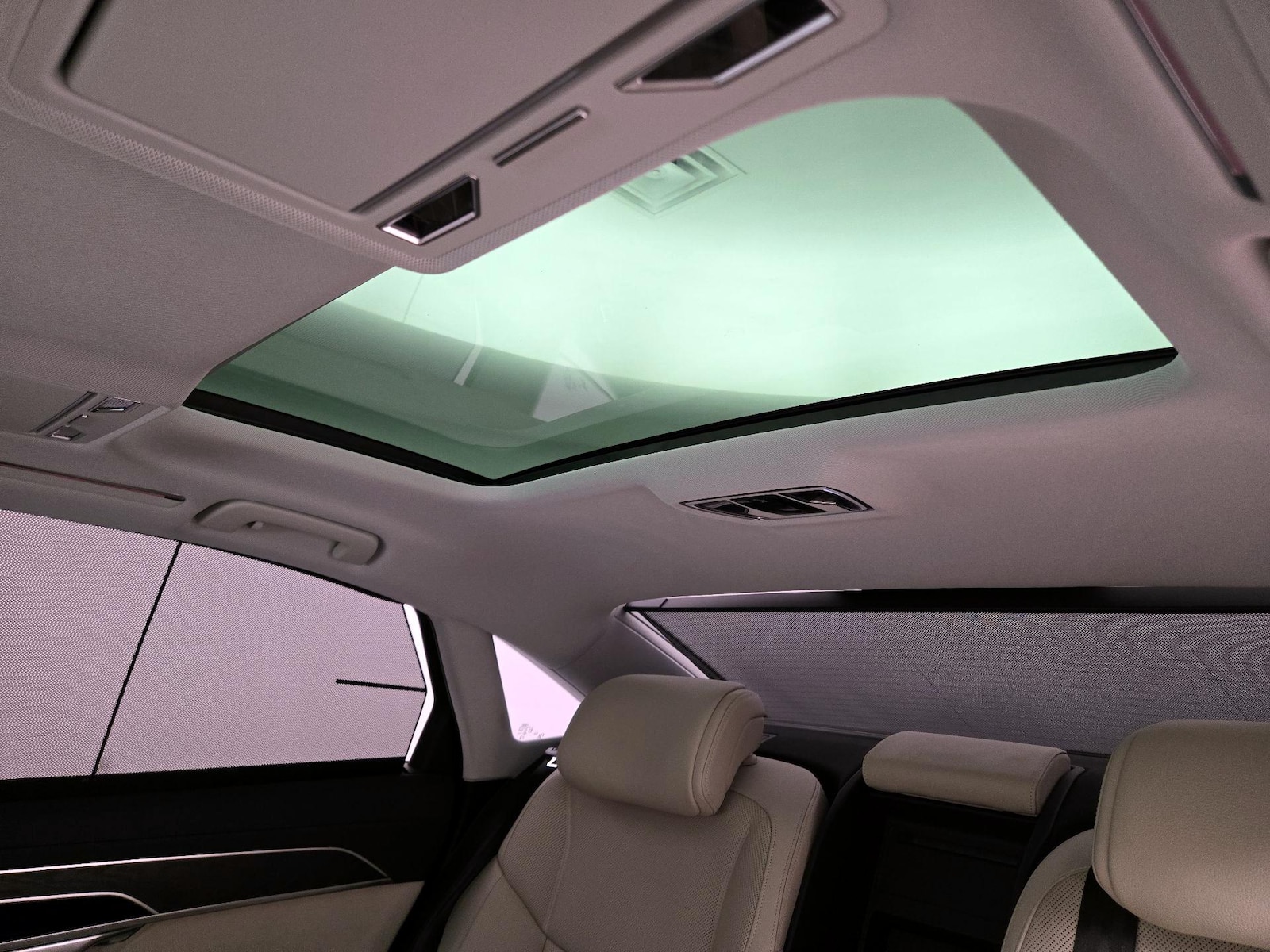 2025 Audi A8 Base - Photo 25