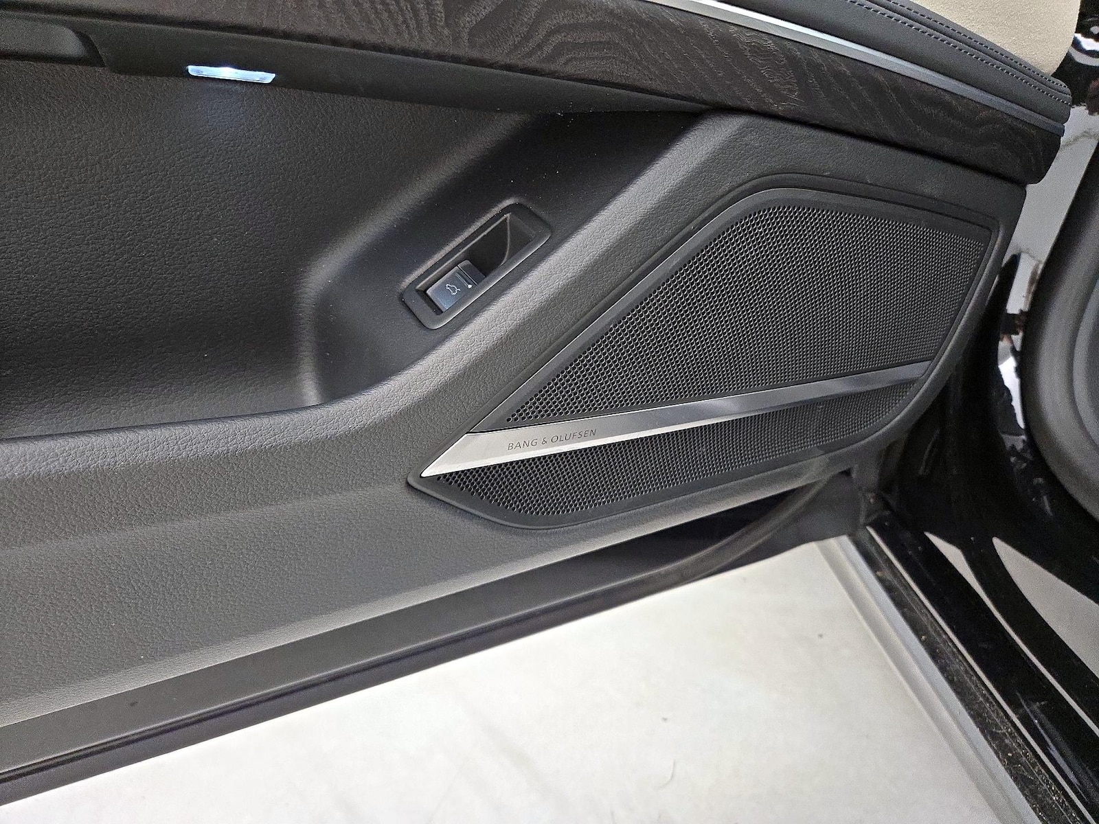 2025 Audi A8 Base - Photo 26