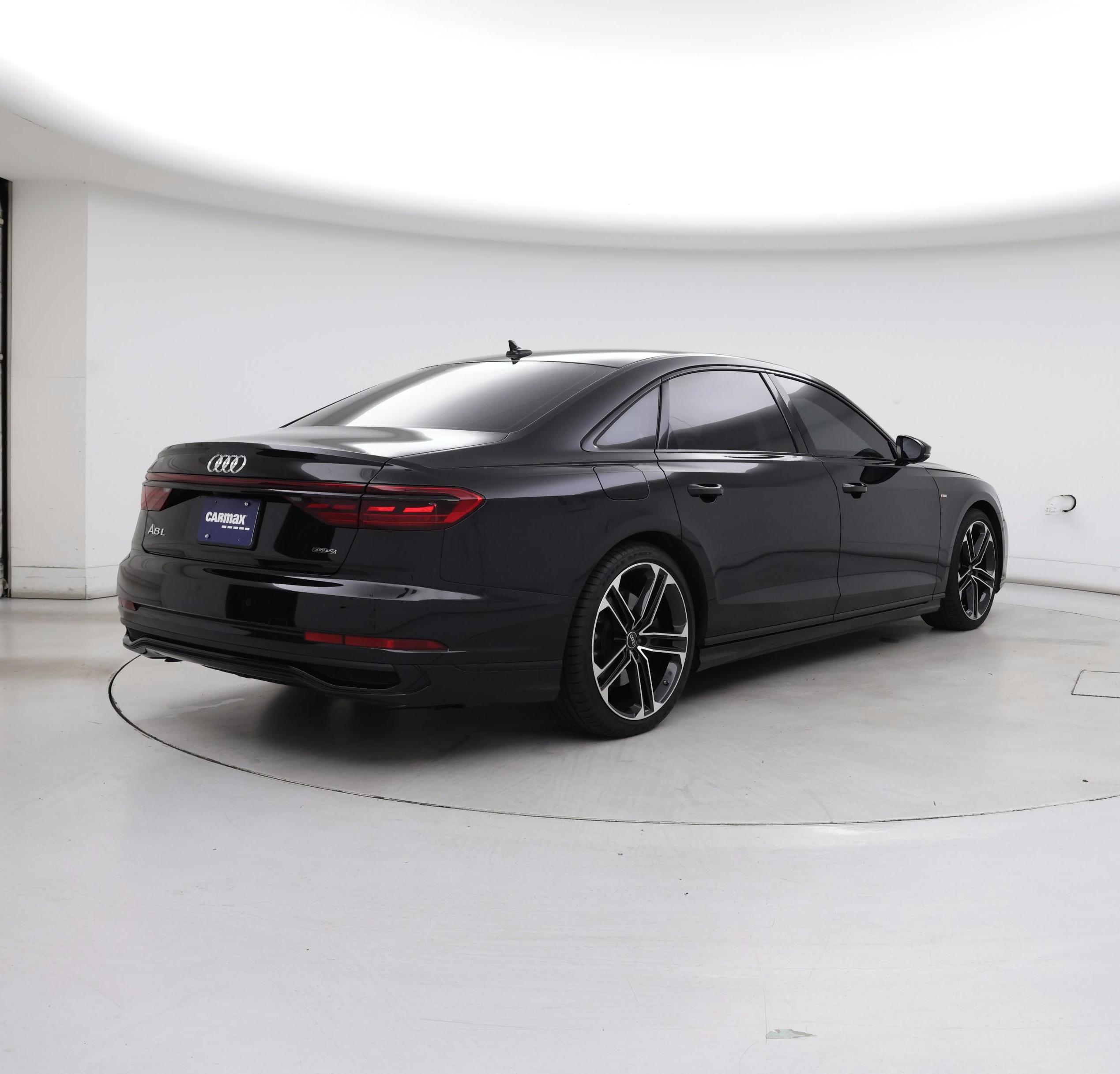 Thumbnail: 2025 Audi A8 - 8