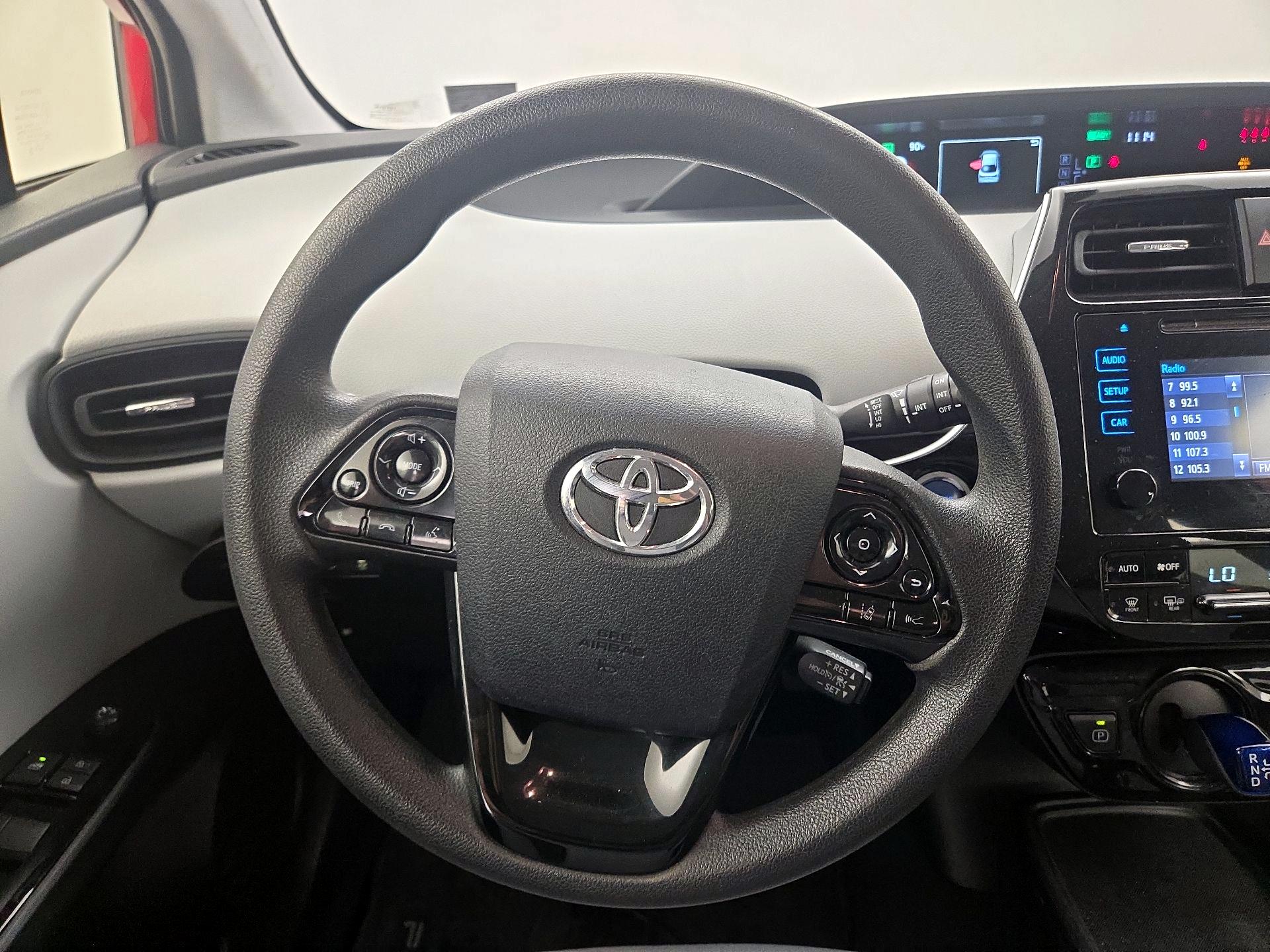 Thumbnail: 2019 Toyota Prius - 10